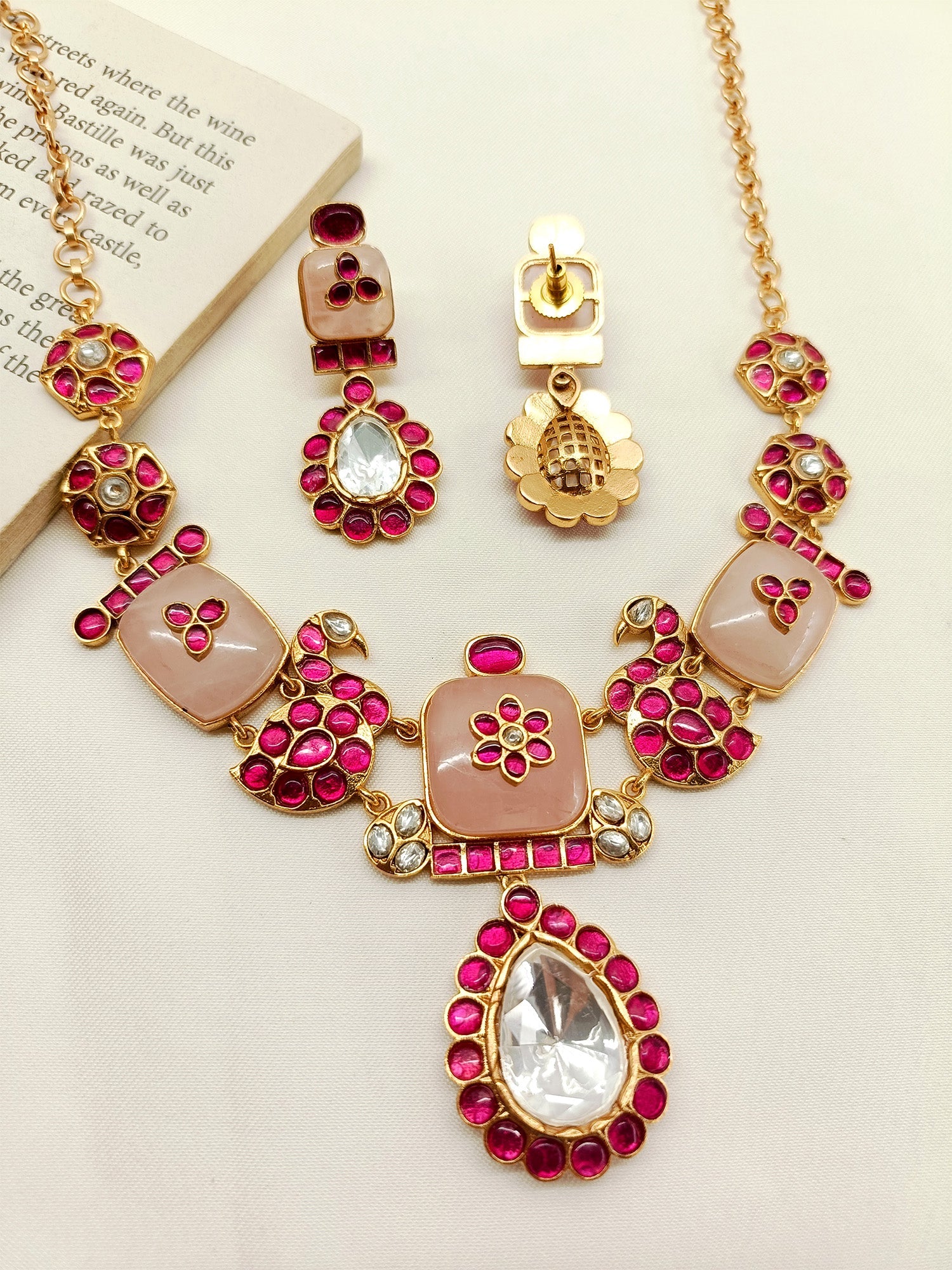 Amena P & M Boutique Necklace Set - qivii