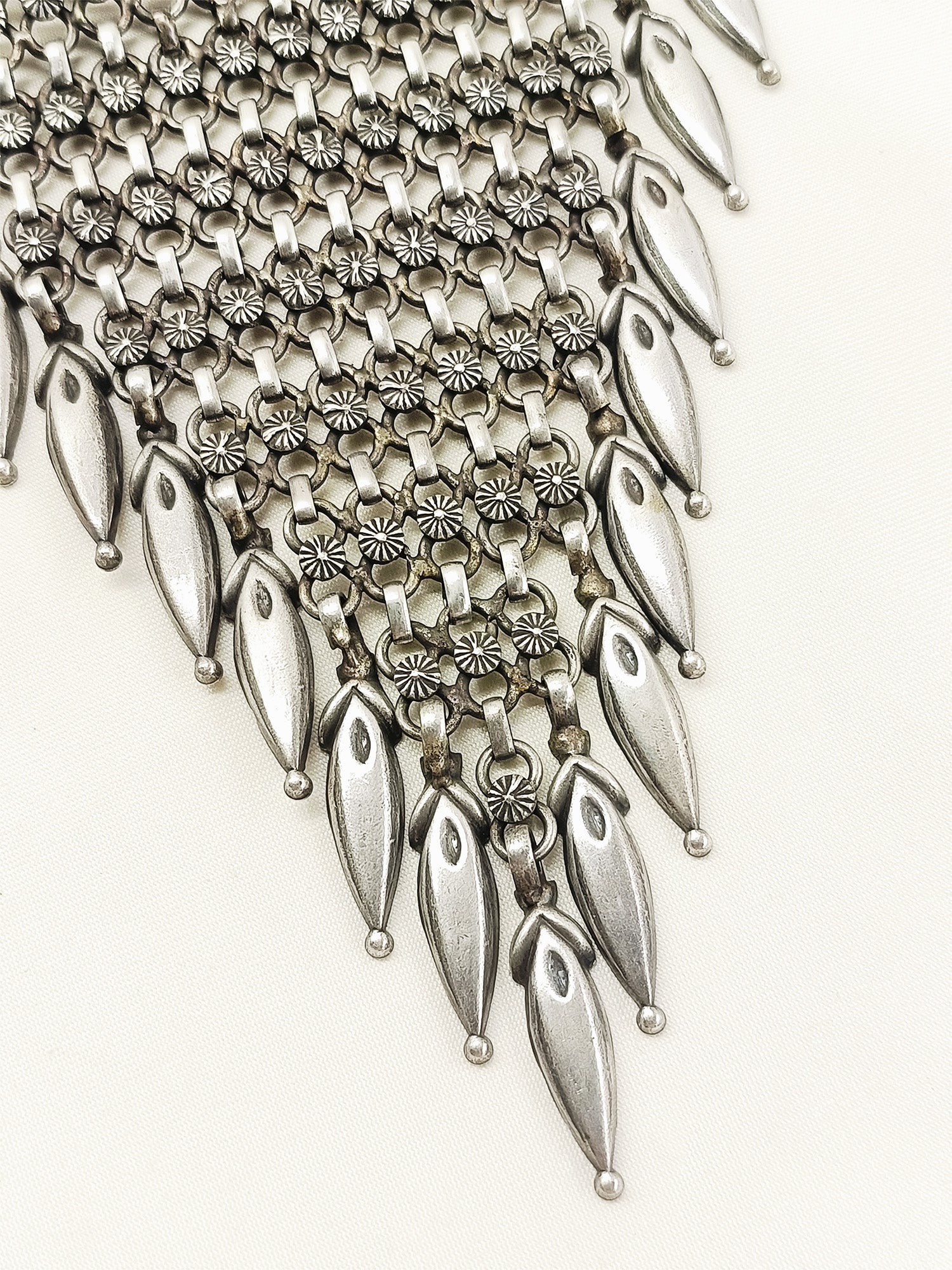 Nirguna Plain Oxidized Key Ring