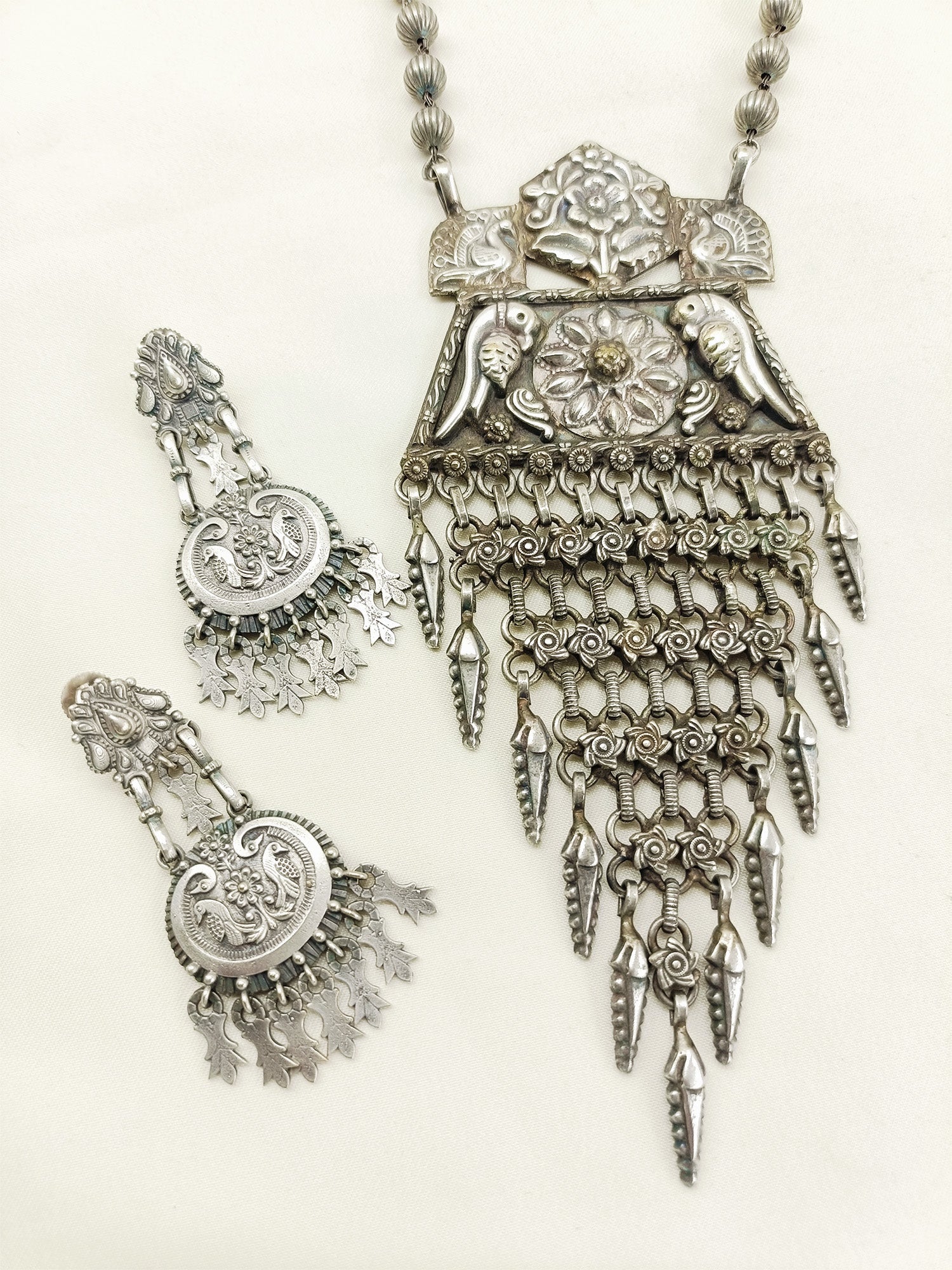 Jeeva Plain Oxidized Pendant Set