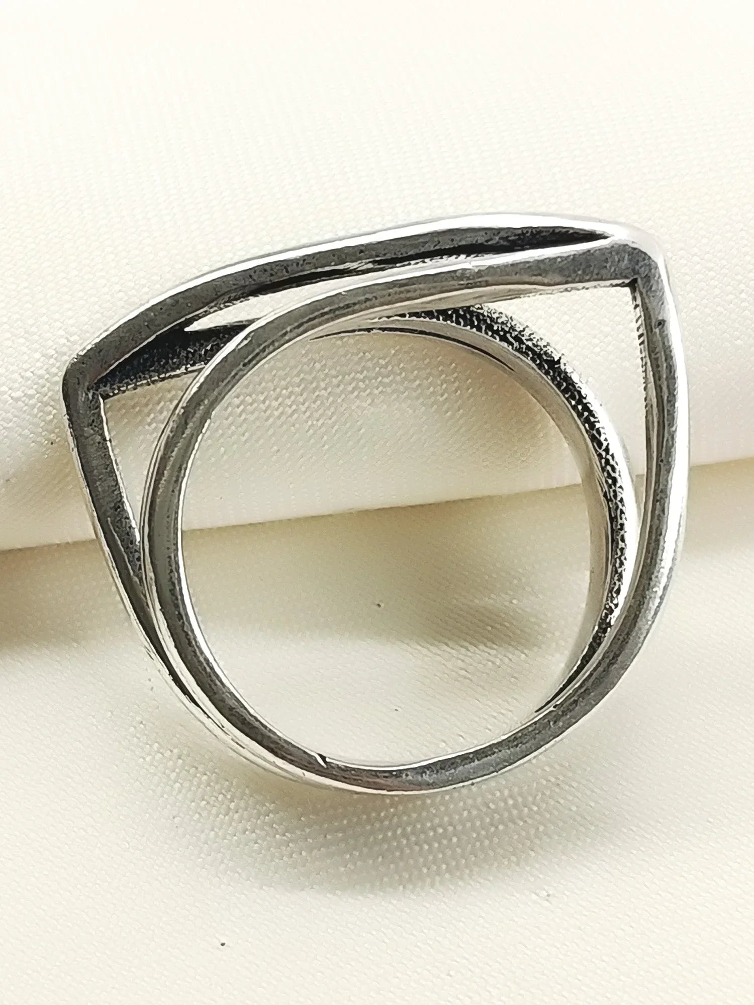 Victoria Silver Western Finger Ring