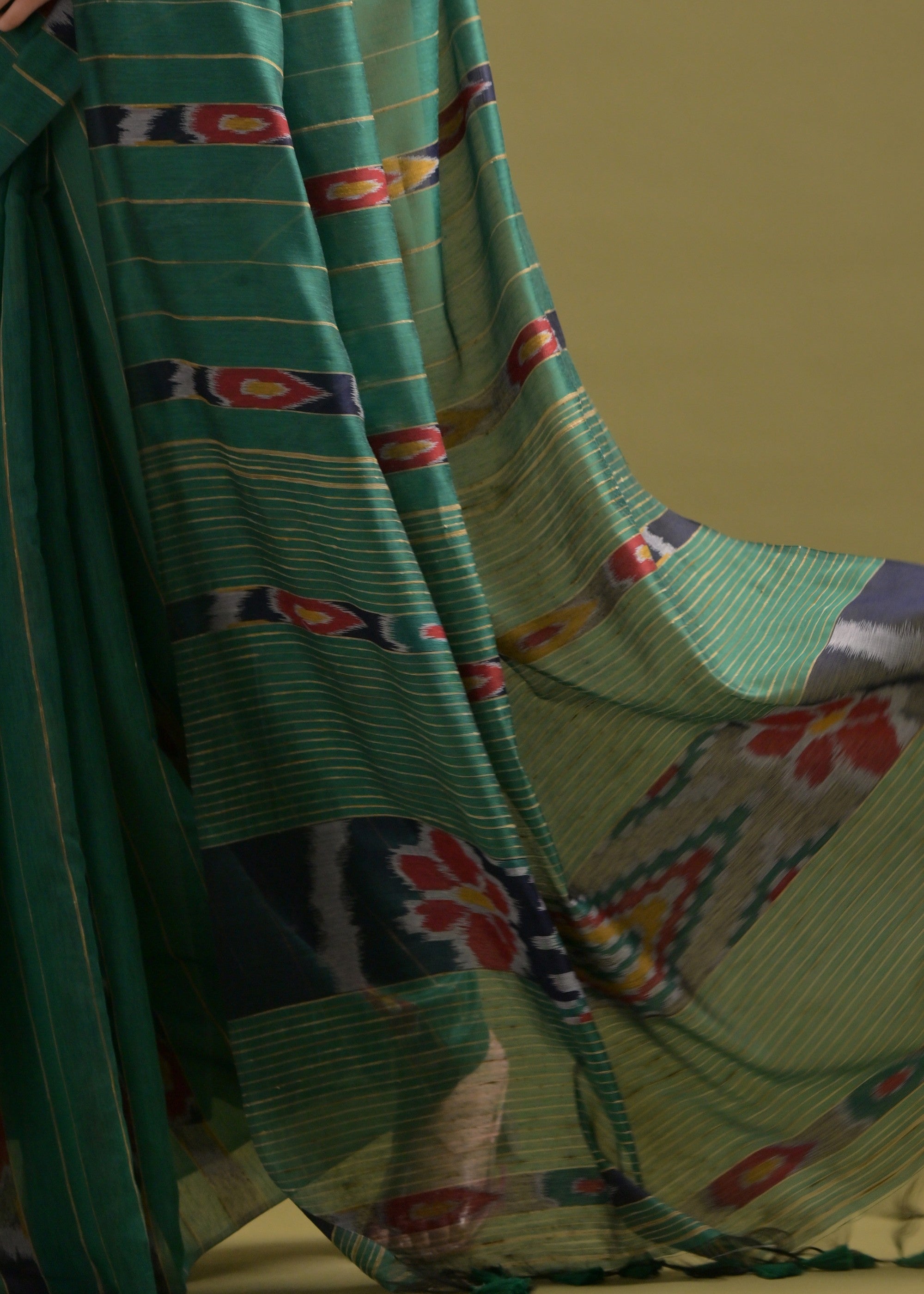 Jade Green Soft Ikkat Cotton Printed Saree - qivii