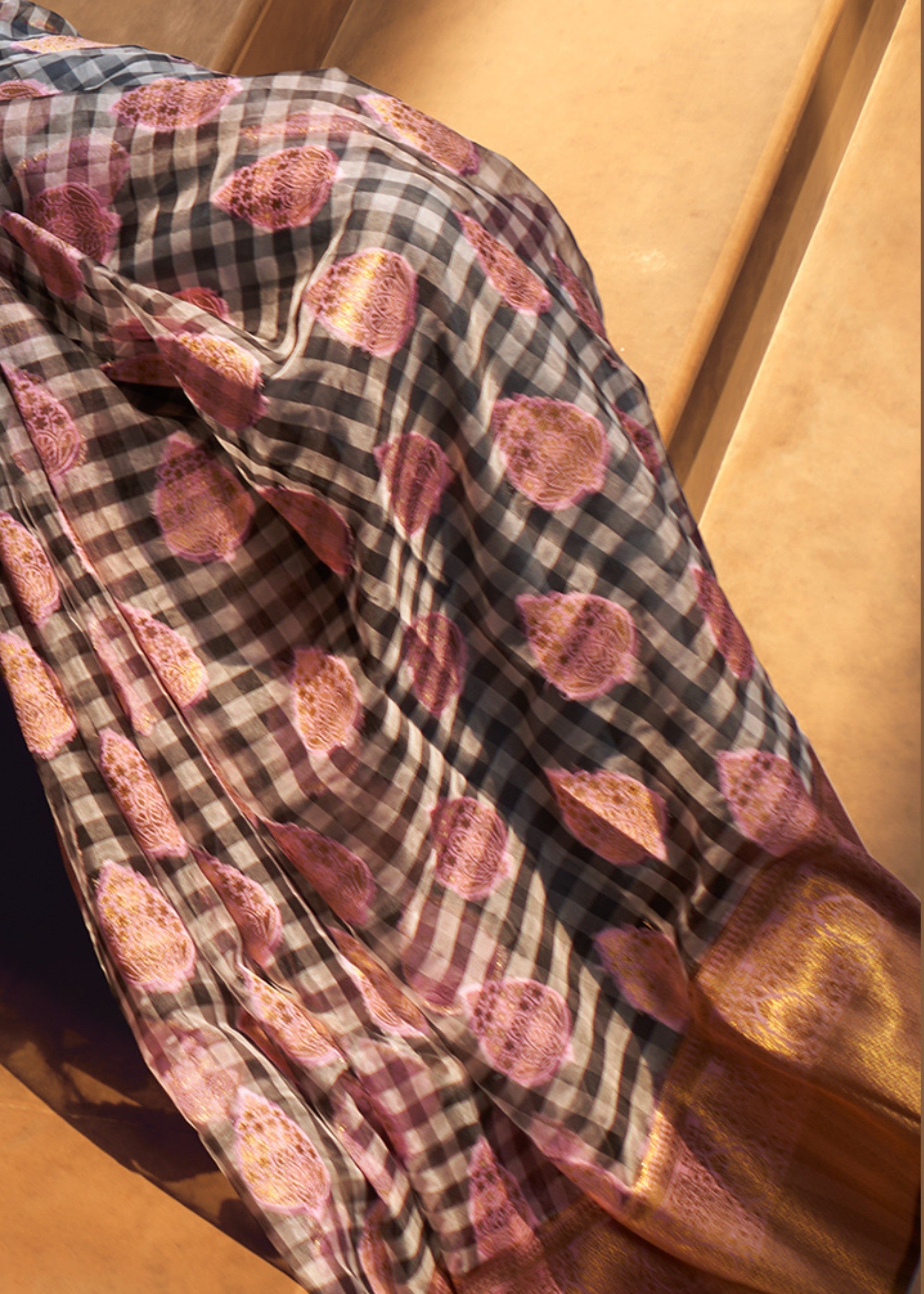 Purple Check Handloom Weaving Silk Saree - qivii