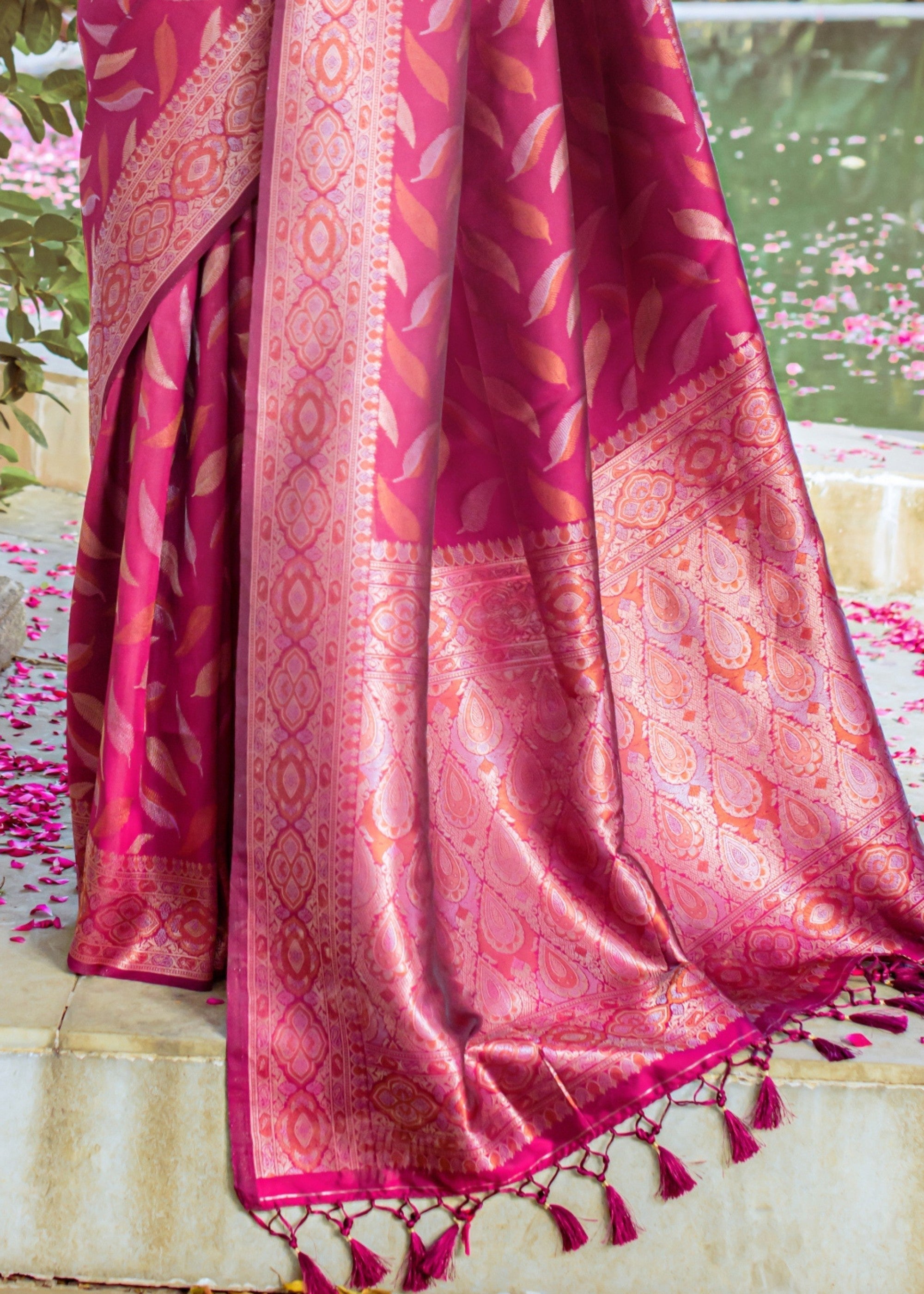 Magenta Pink Zari Woven Silk Saree - qivii