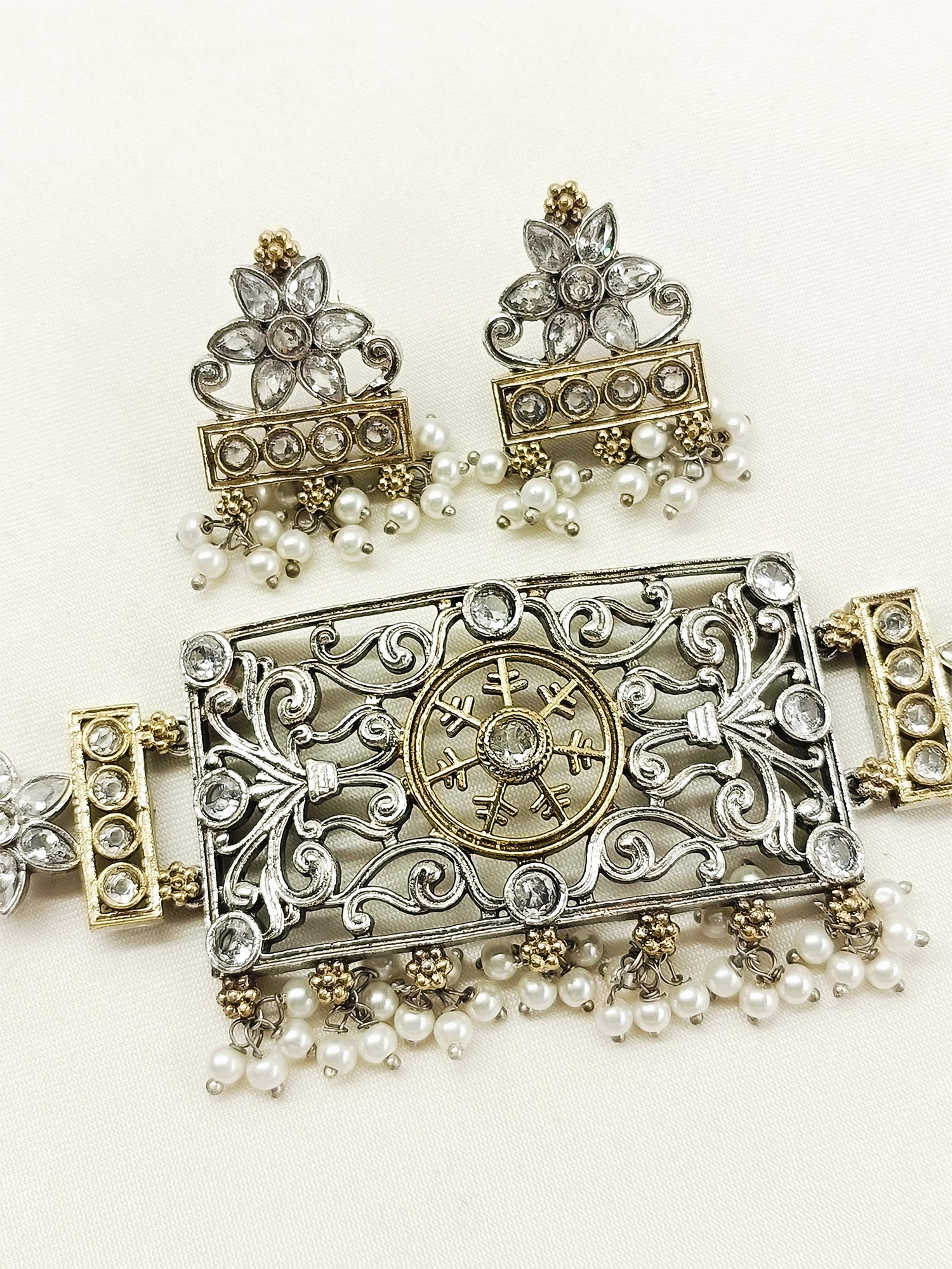 Nouf White Oxidized Choker Set