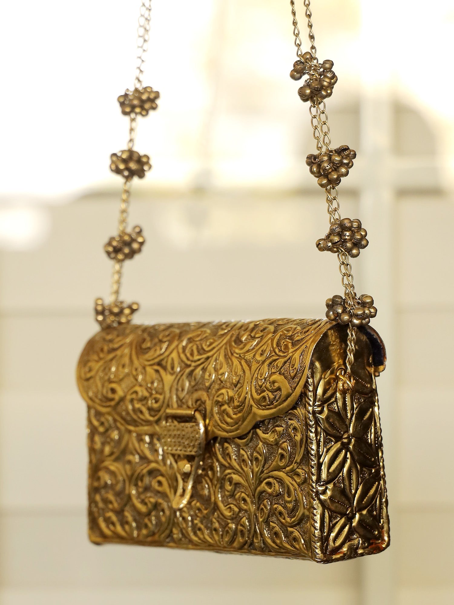 Kohinoor Golden Evening Clutch - qivii