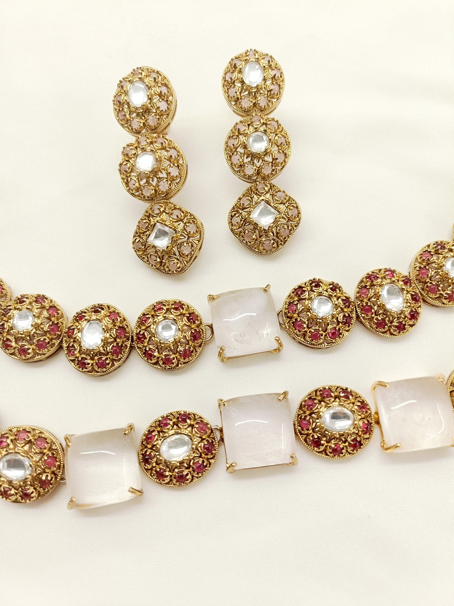 Chhaya Pink Antique Necklace Set - qivii