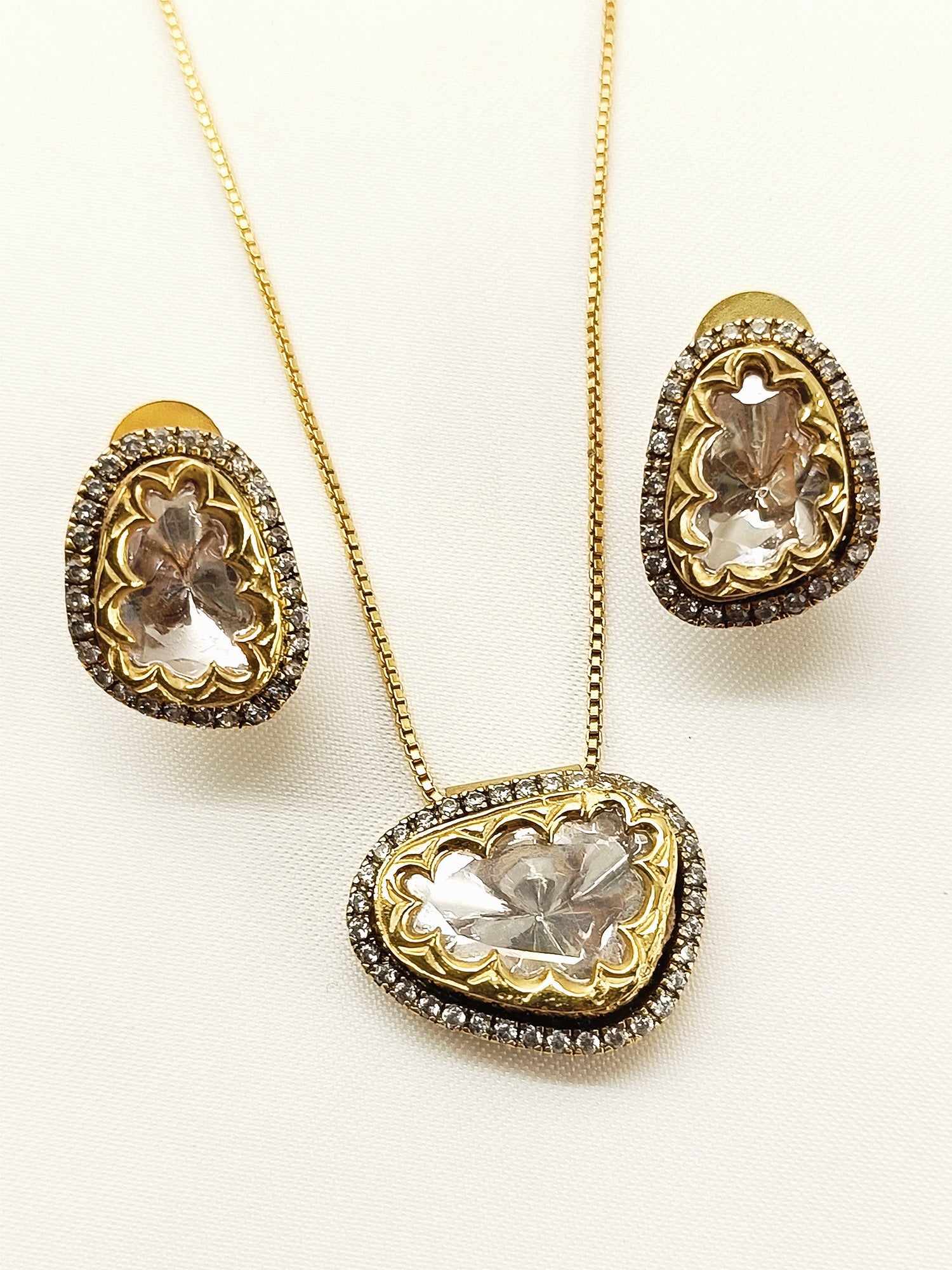 Delja 92.5 Silver Moissonite Pendant Set