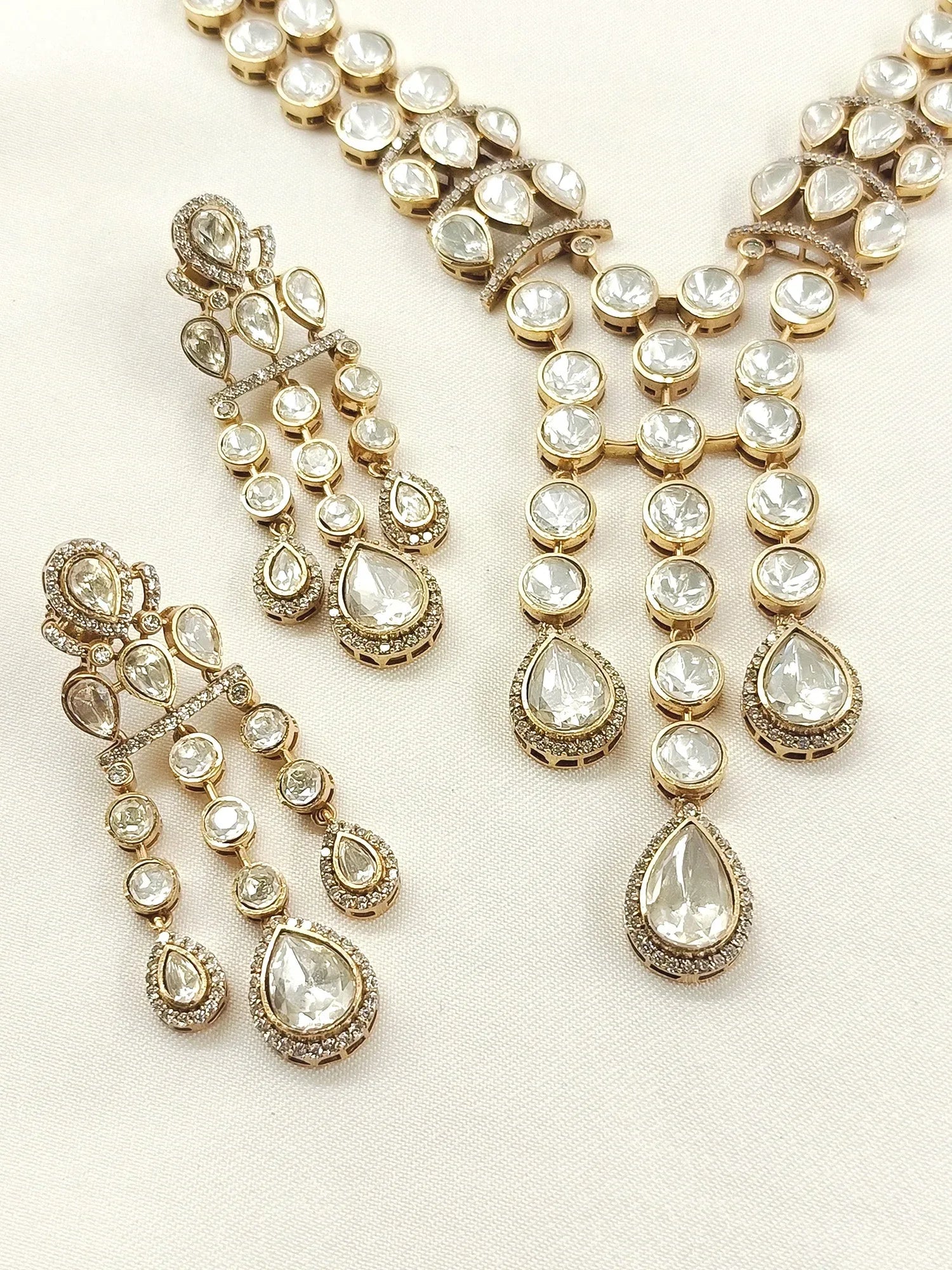 Rageswari White Kundan Necklace Set