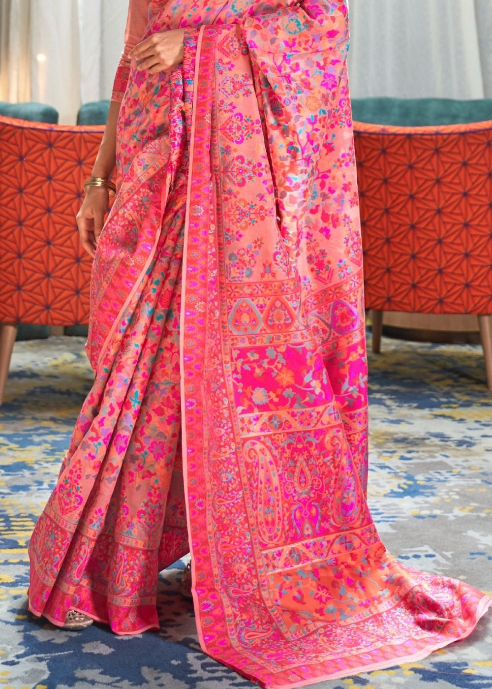 Rouge Pink Banarasi Jamawar Woven Silk Saree - qivii