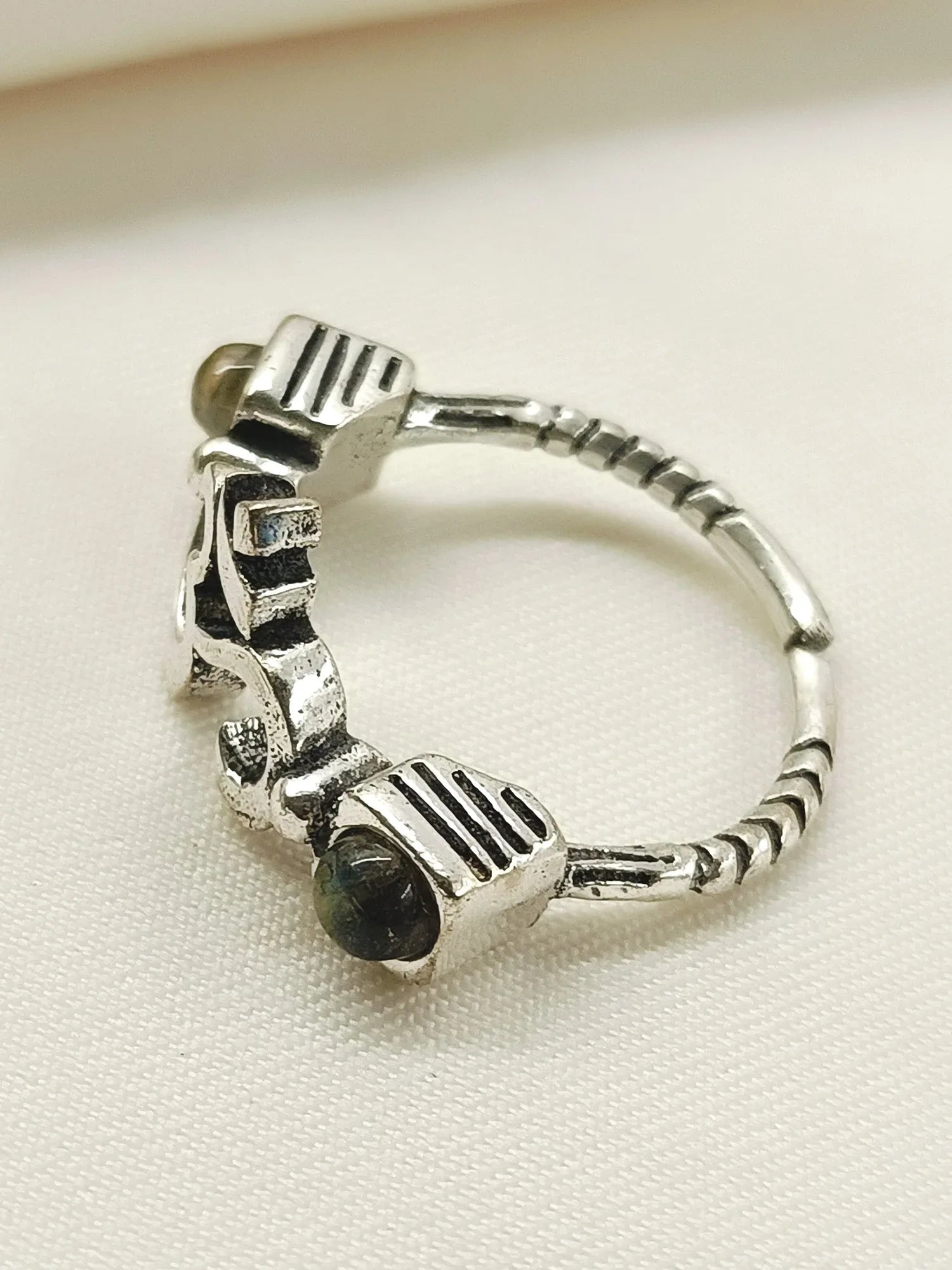 Aalamzeb Brown Western Finger Ring