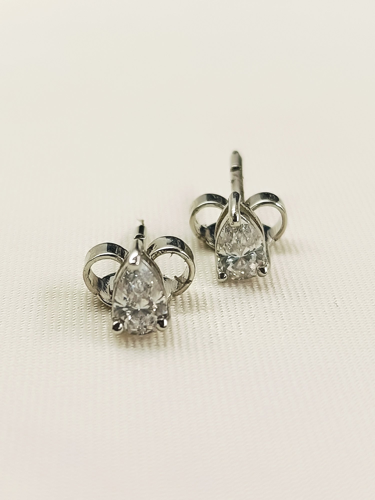 Mriga 92.5 Silver Swarovski Stone Tops - qivii