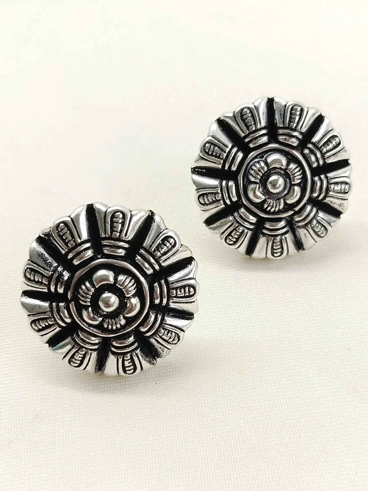 Wazhma Plain Oxidized Tops