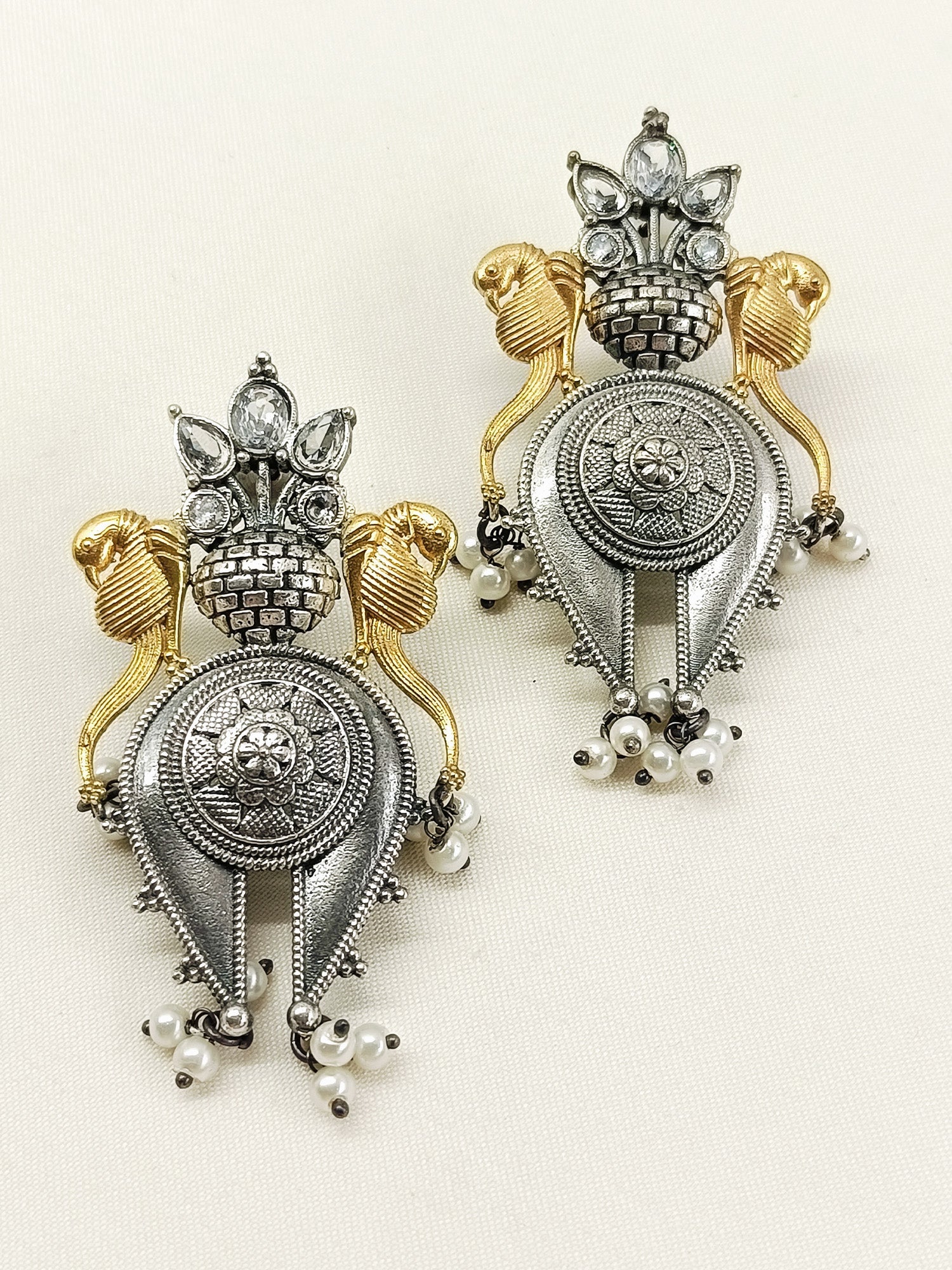 Nishka White Oxidized Earring