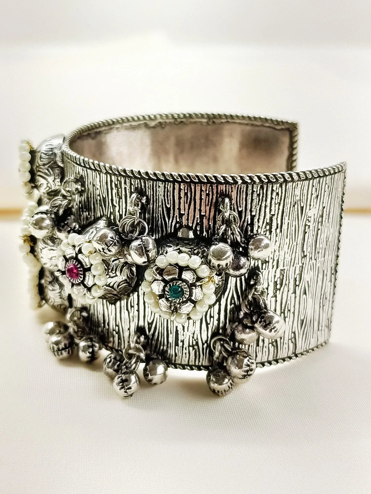 Kaajol R&G Oxidized Bracelet