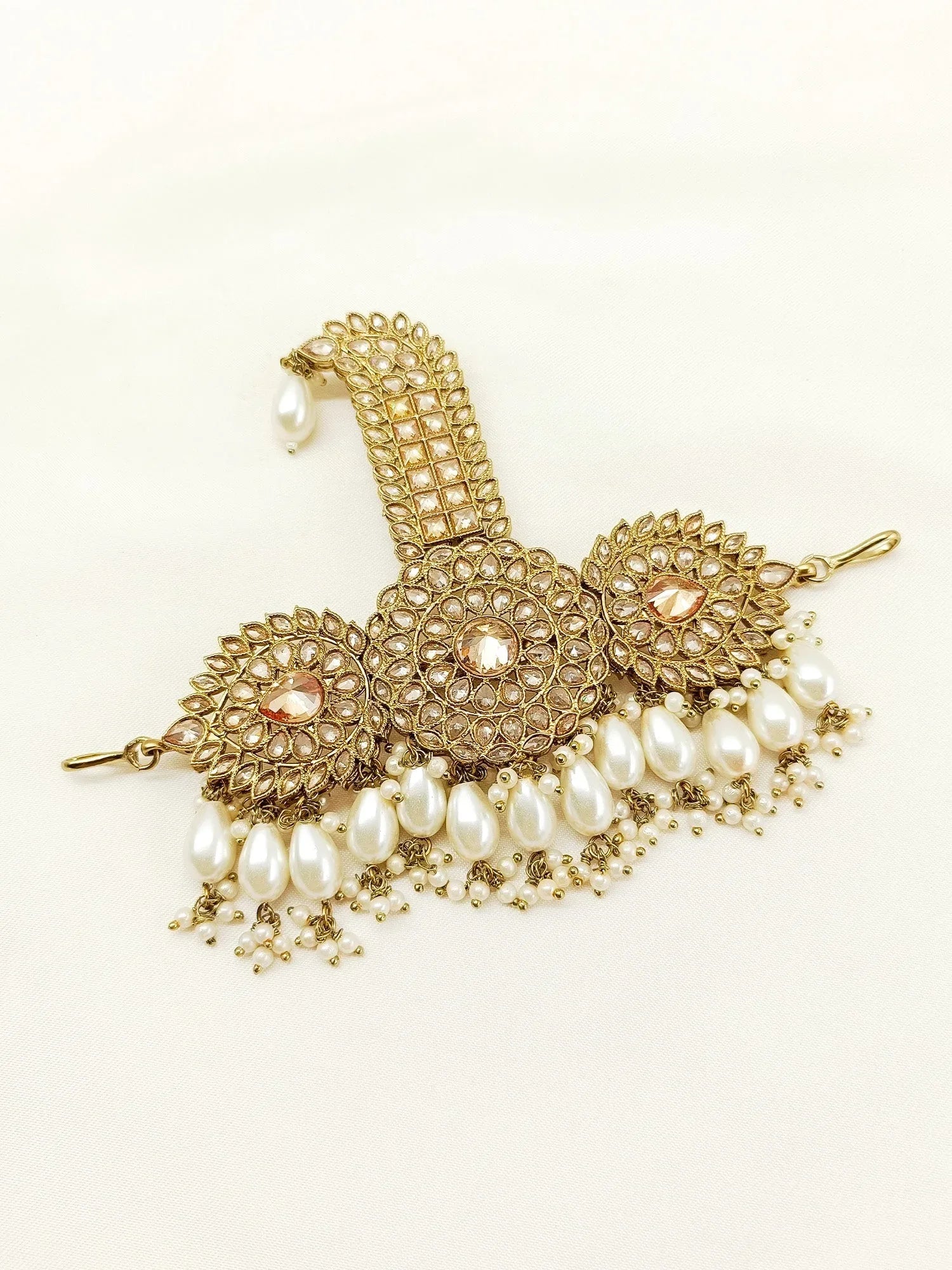 Akhil White Pearl Dulha Kalgi