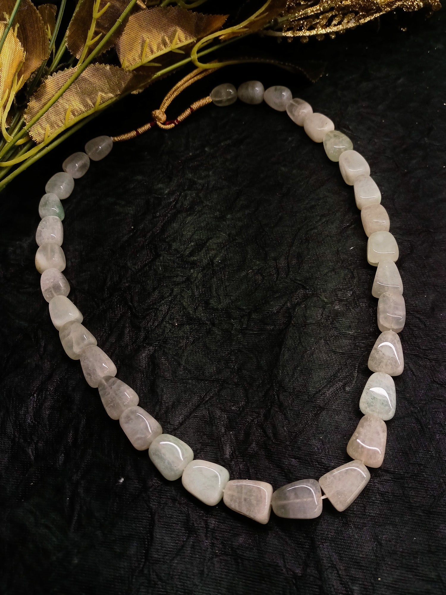 Suzain Quartz Natural Stone Neckpiece - qivii
