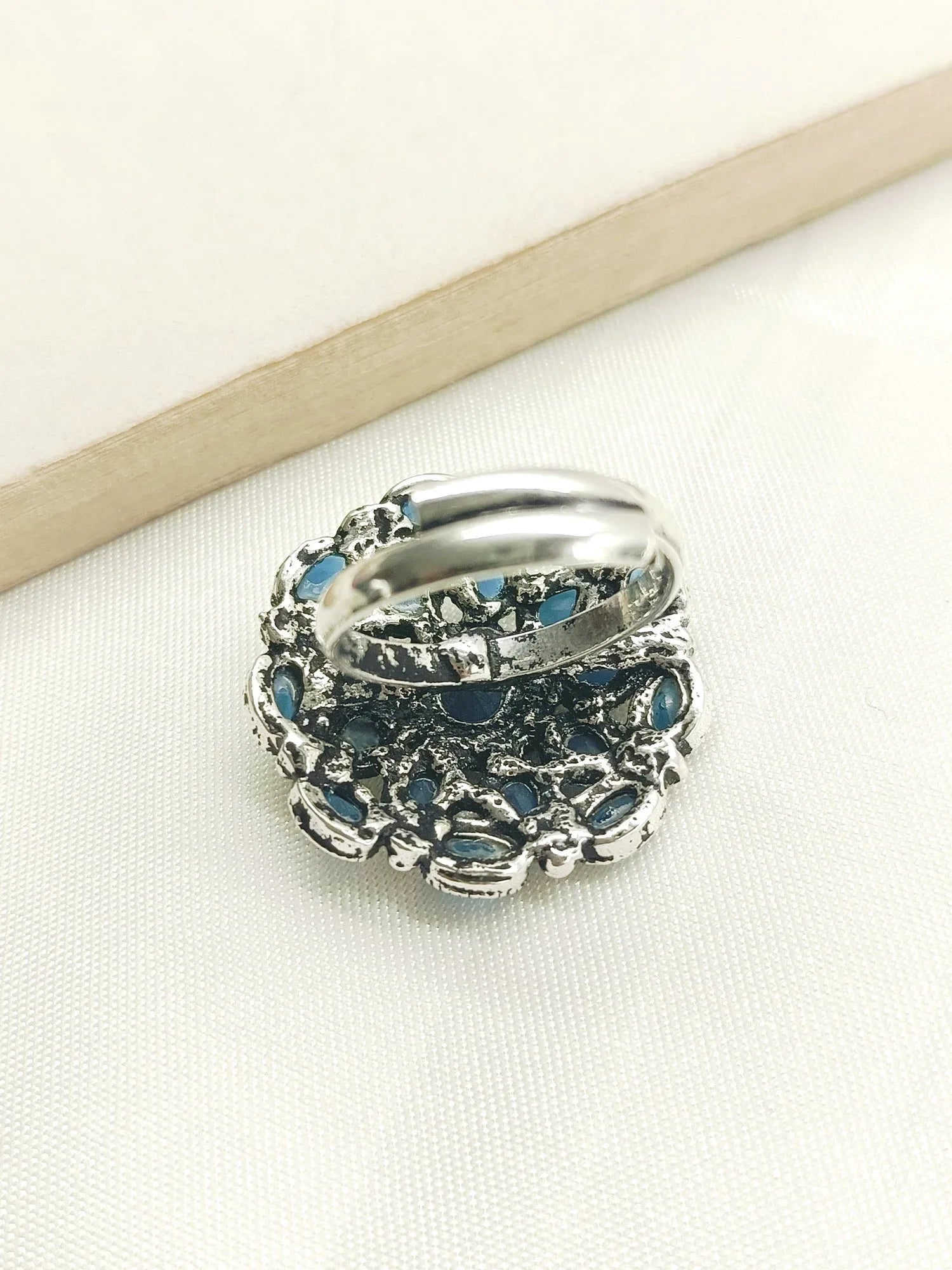 Nouri Navy Blue Oxidized Finger Ring