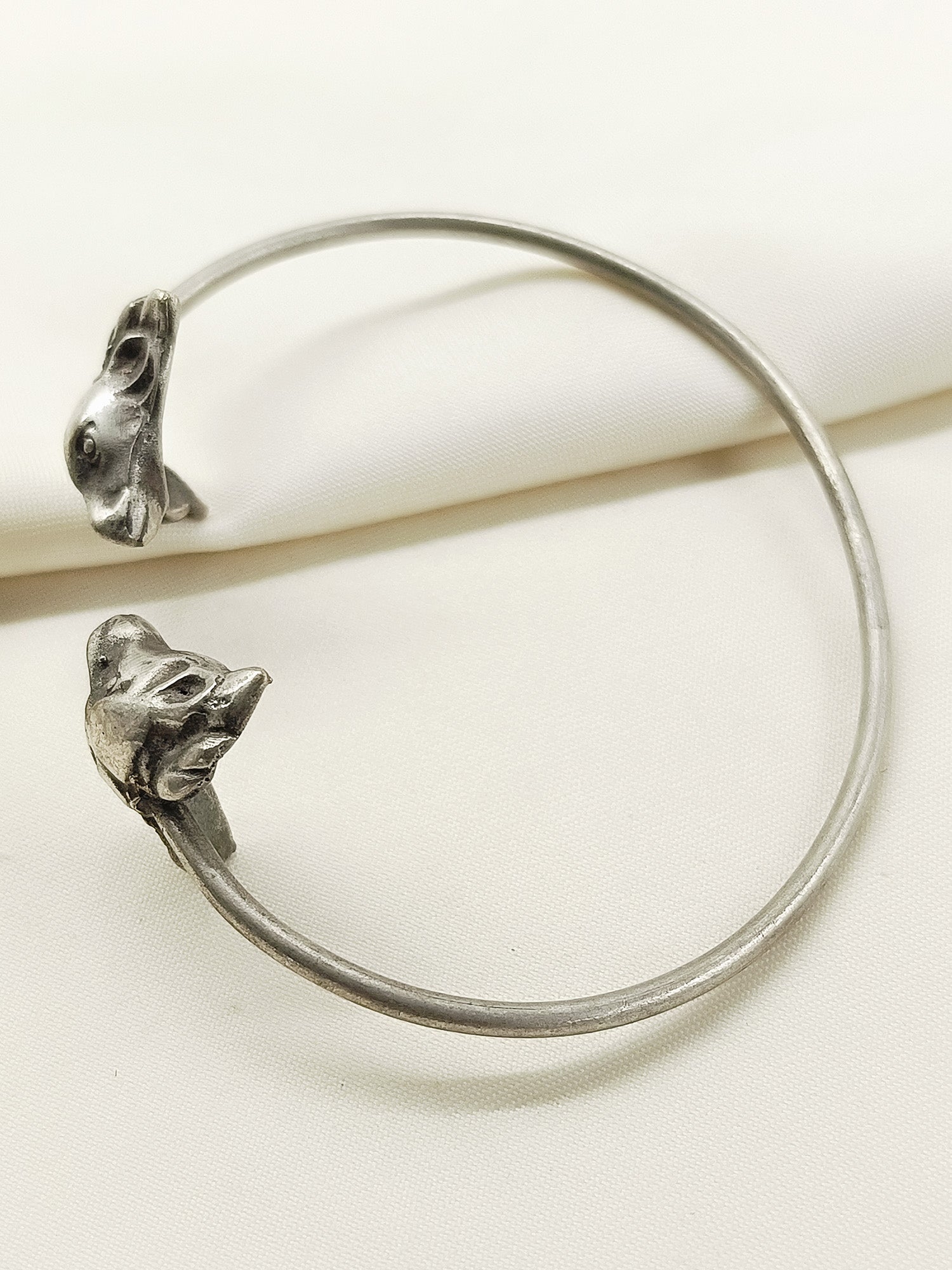 Vicitra Plain Oxidized Bracelet