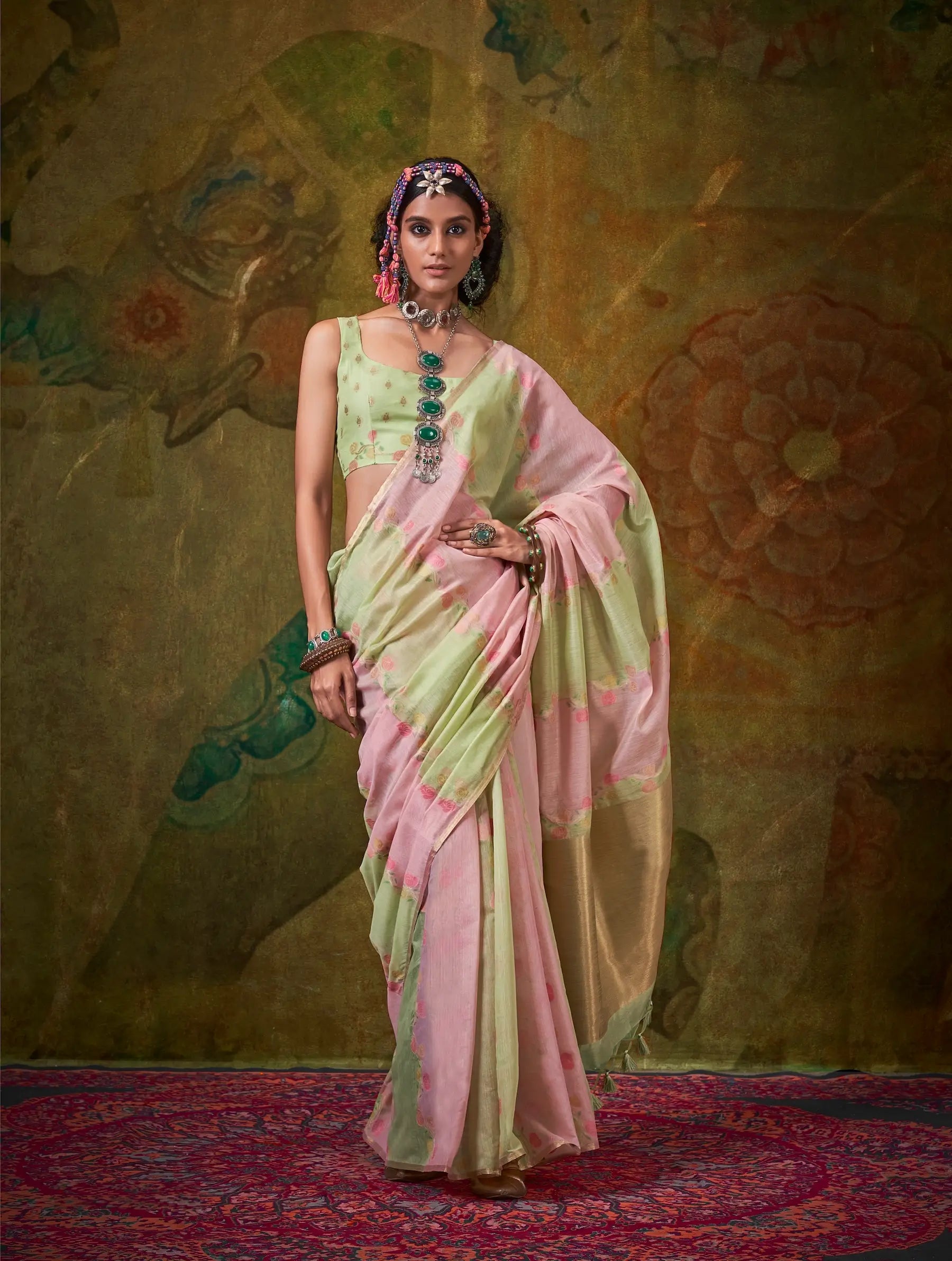 Light Green-Light Pink Spun Rangkaat Weaving Handloom Silk Saree - qivii