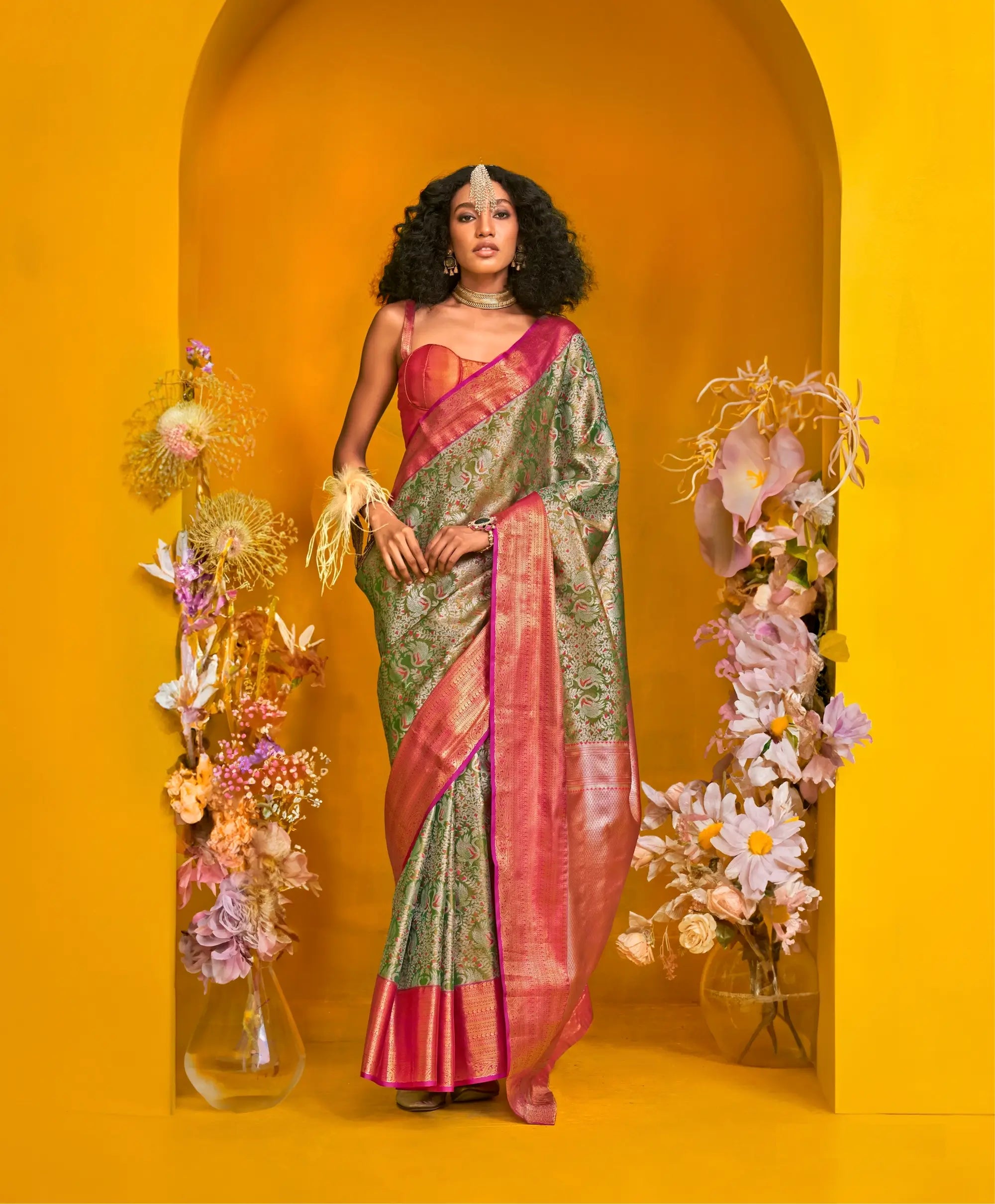 Green-Red Handloom Silk Saree With Zari Weaving Work - qivii