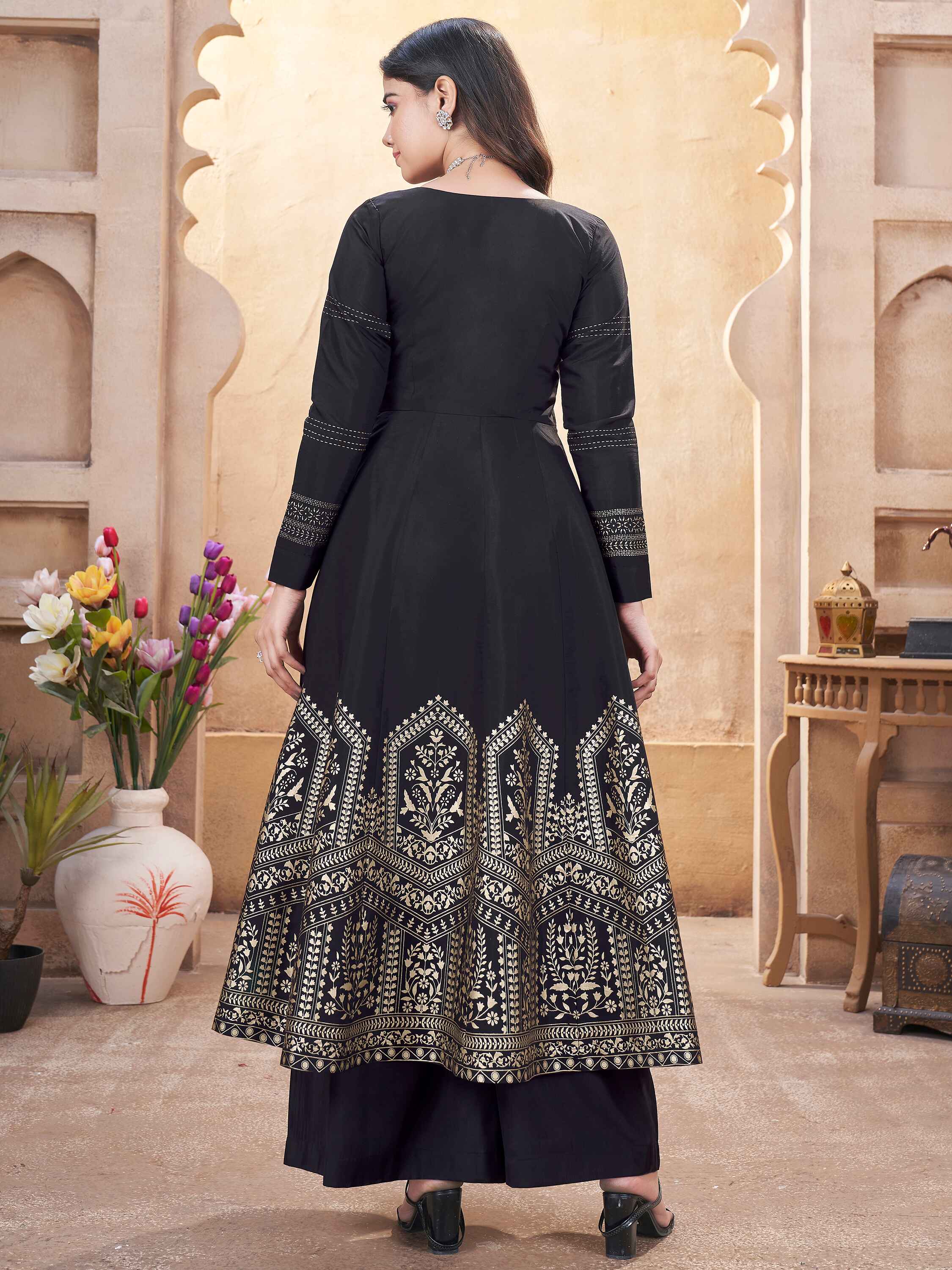 Available in sizes M and XL, guaranteed to turn heads at special occasions