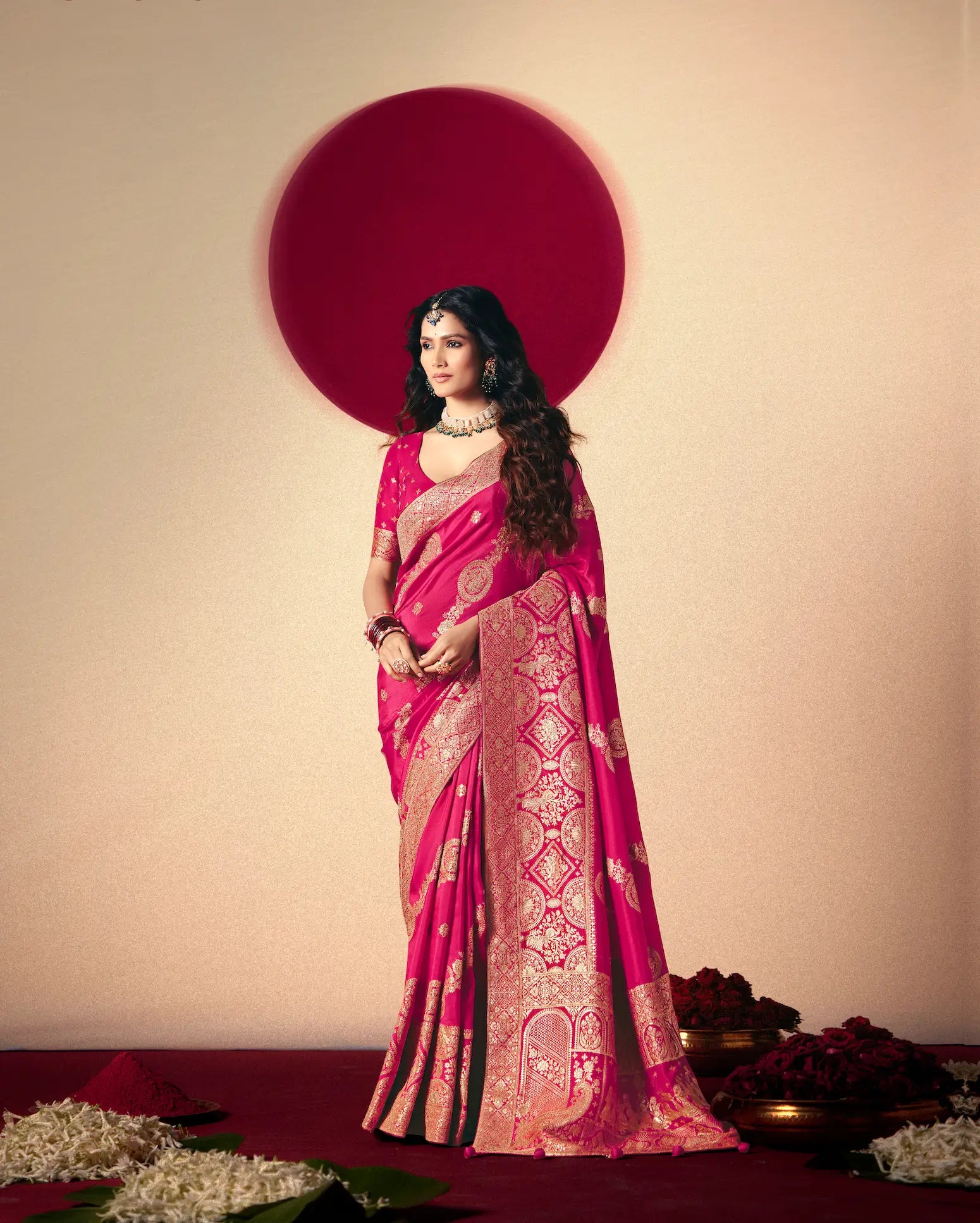 Pinkish Red Viscose Zari Weaving Saree - qivii
