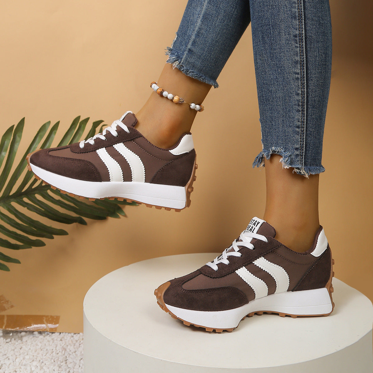 Women's Athena Curve Chunky Retro Runner Sneakers – Extended-Size Vintage Dad Walking Shoes with Sculpted Waist (US 5–11.5)