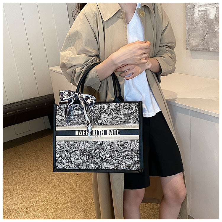 Women's Embroidered Commuter Tote Bag – Versatile Premium Shoulder Bag for Daily Errands, Shopping & Stylish Outings