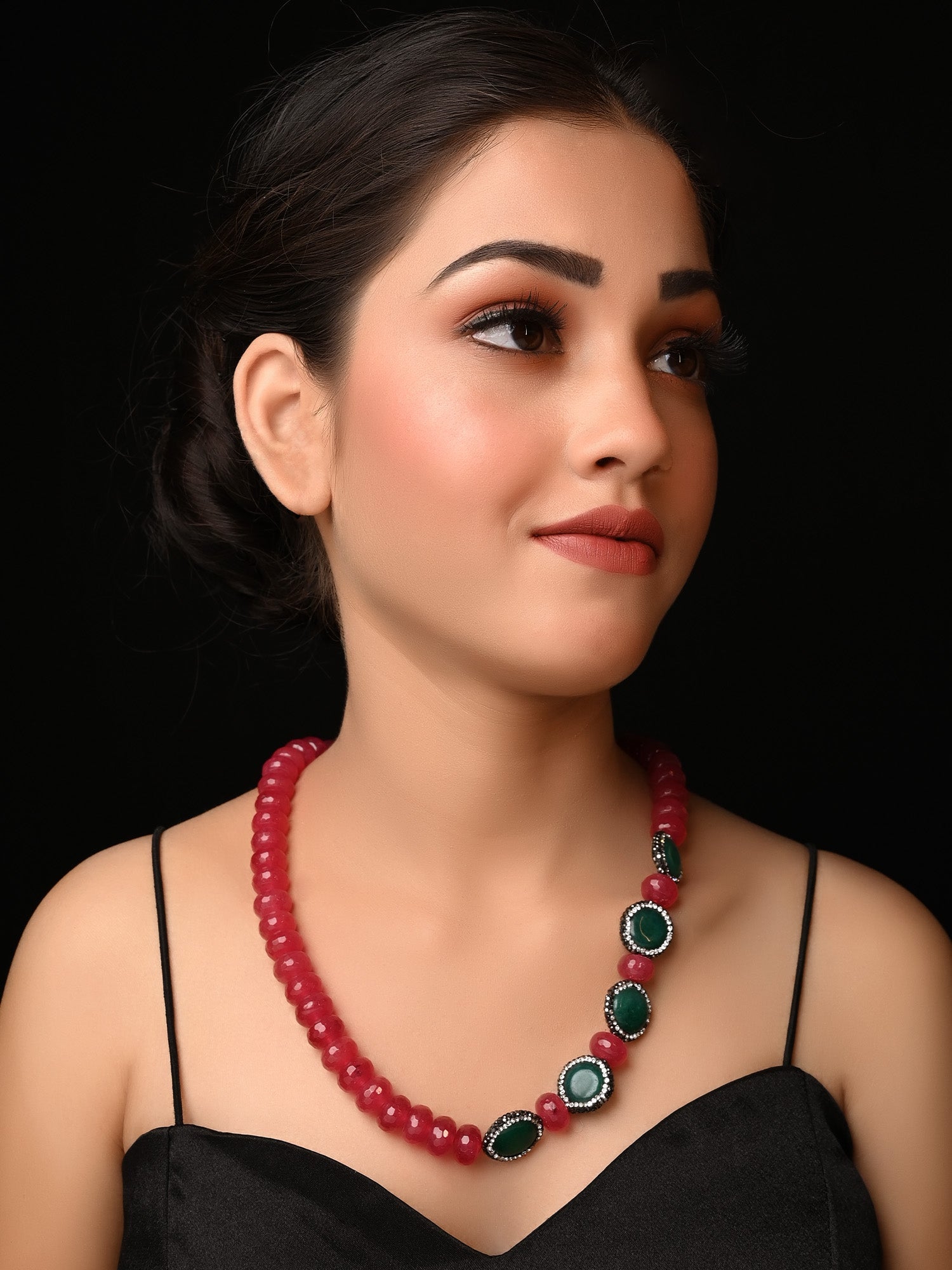 Jency Ruby Green Necklace Set - qivii