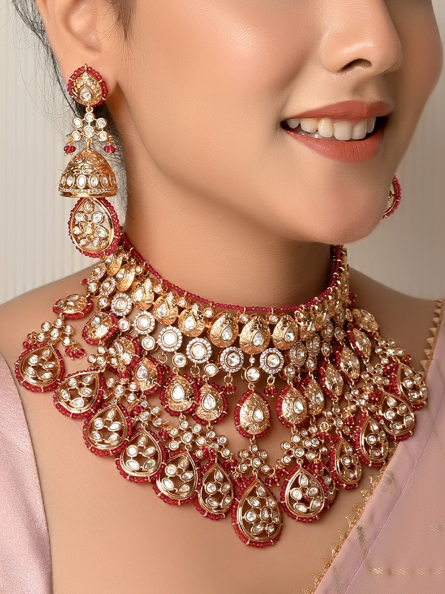 Beautiful bridal necklace, earrings, and teeka set for special occasions
