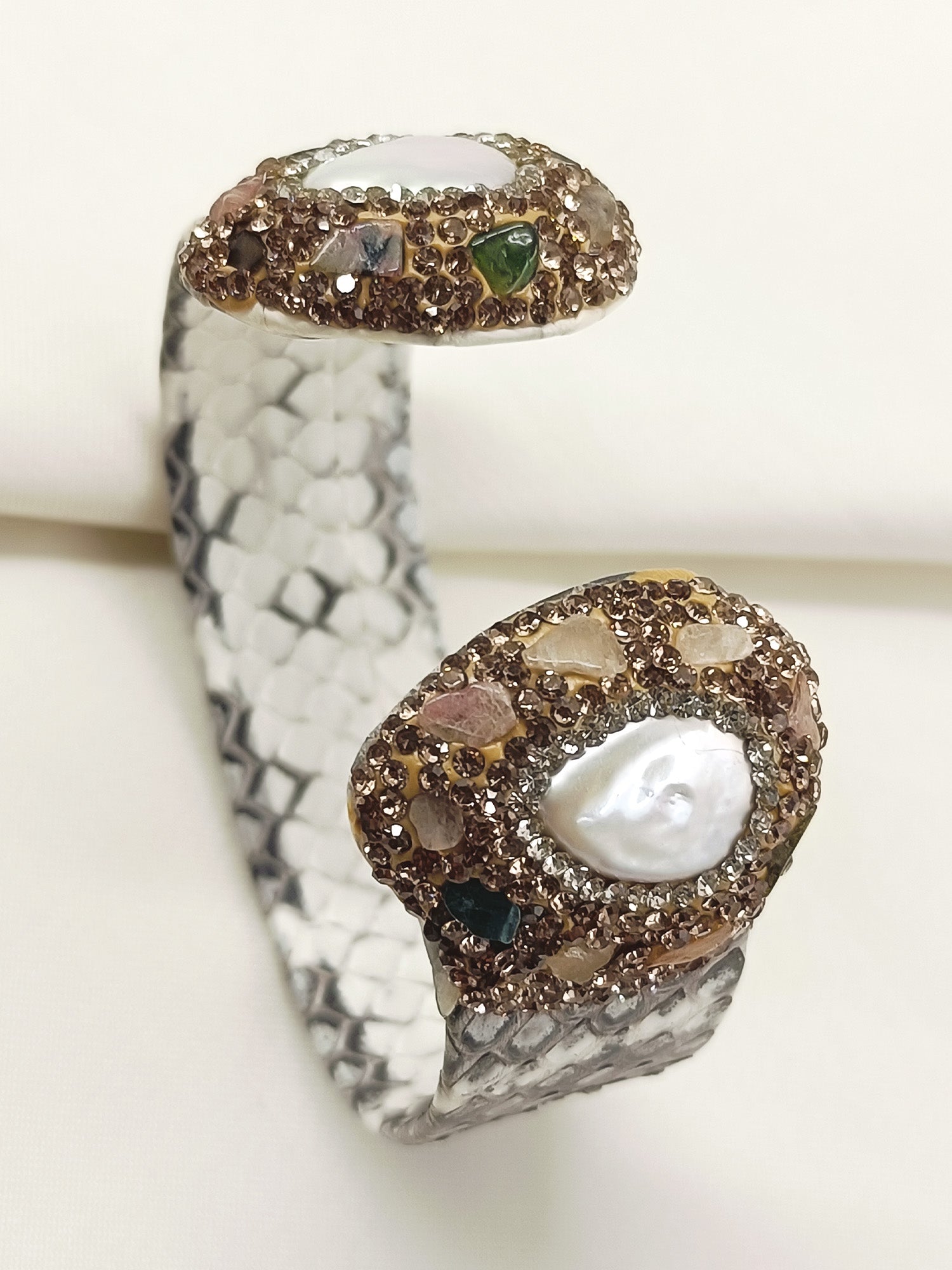 Mumtaaz White Western Bracelet