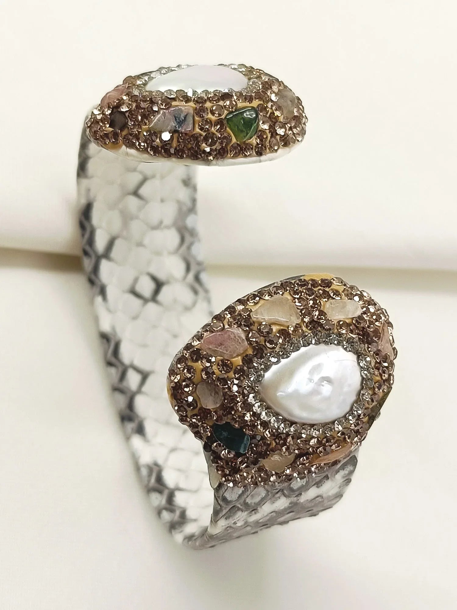 Mumtaaz White Western Bracelet