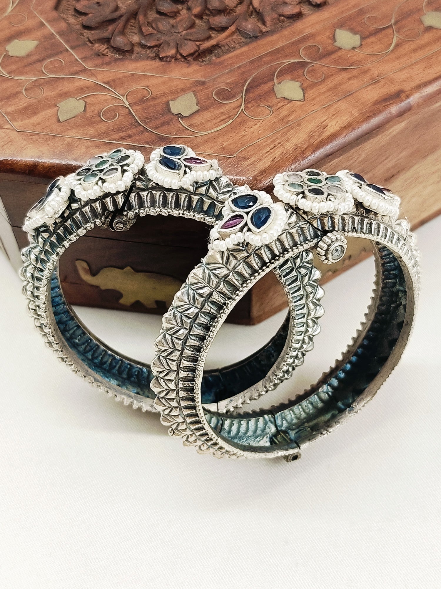 Hanvita Multi Colour Oxidized Bangle