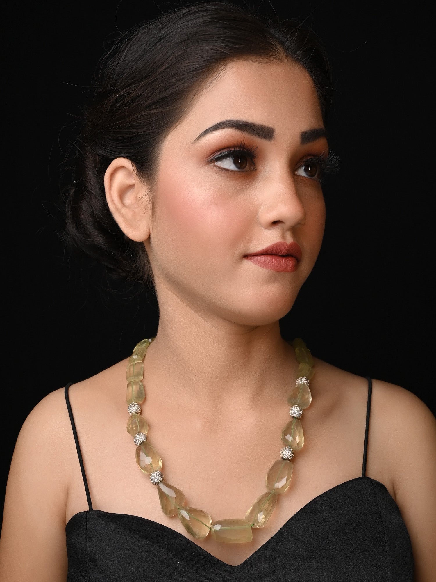 Chandana Light Green Quartz Neckpiece - qivii