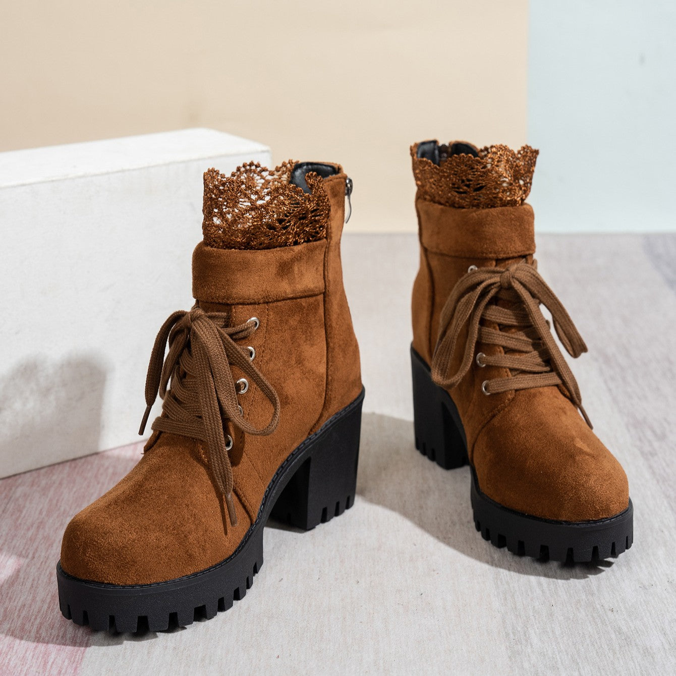 Women's Lace & Suede Heeled Boots - Chunky Heel Round Toe Vintage Ankle Boots (US 5-10.5)