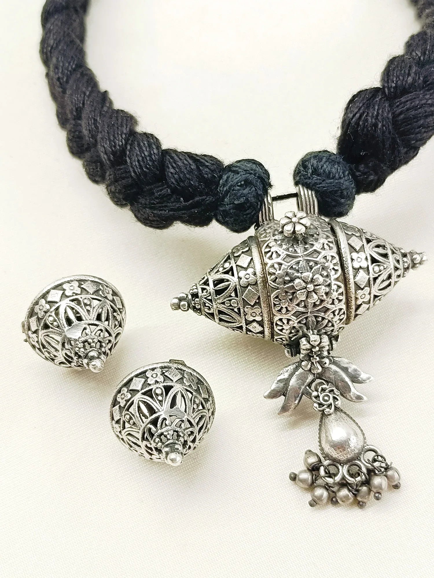 Iyla Black Oxidized Necklace Set