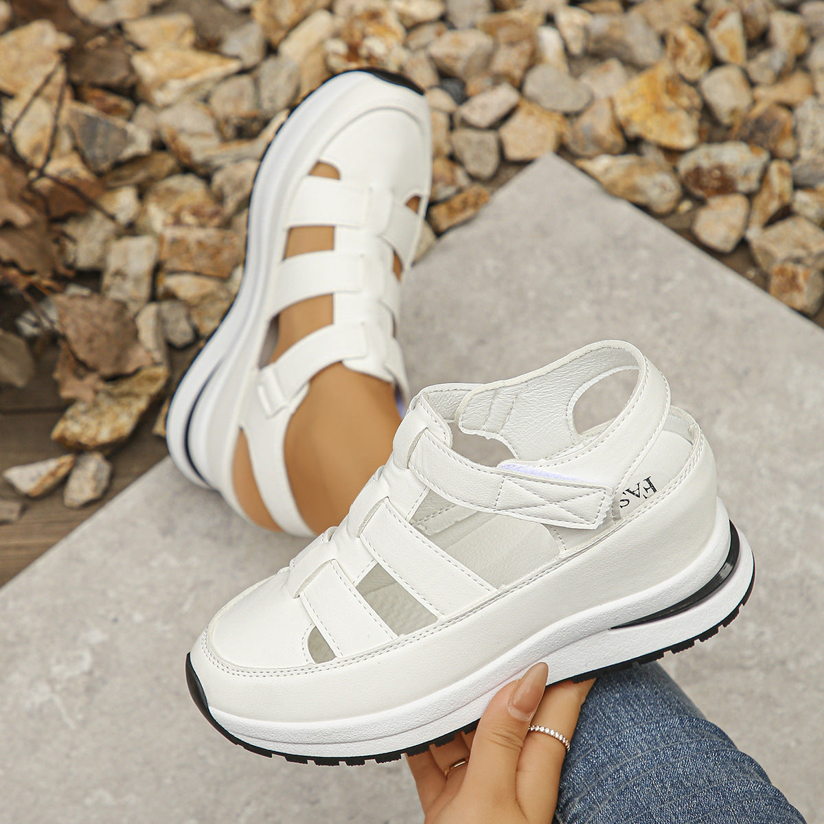 Women's Plus Size Hollow-Out Casual Sandals – Versatile Thin Platform with Height-Boosting Thick Sole