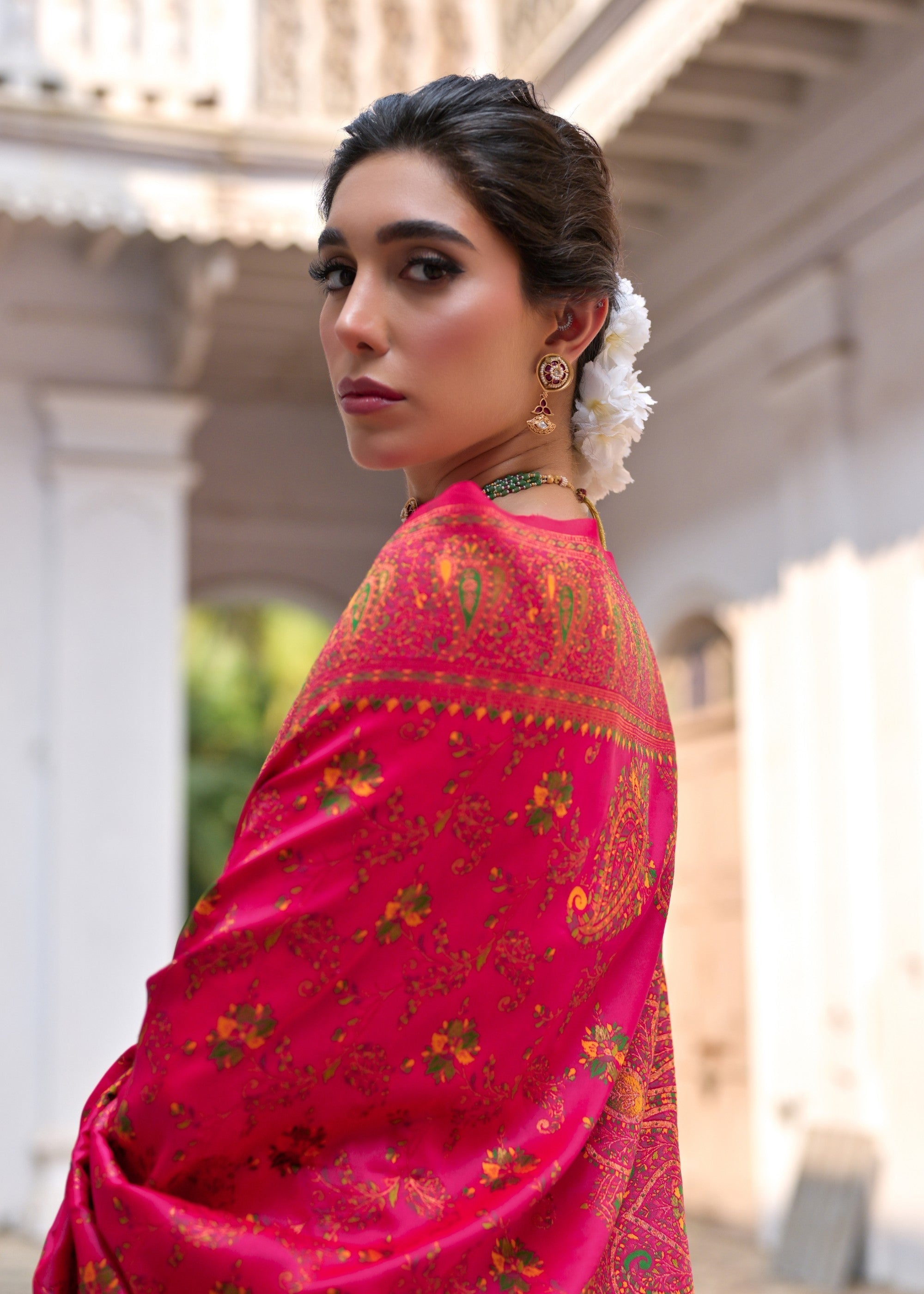 Pink Thread Woven Jal & Flower Silk Saree With Thread Woven Pallu - qivii