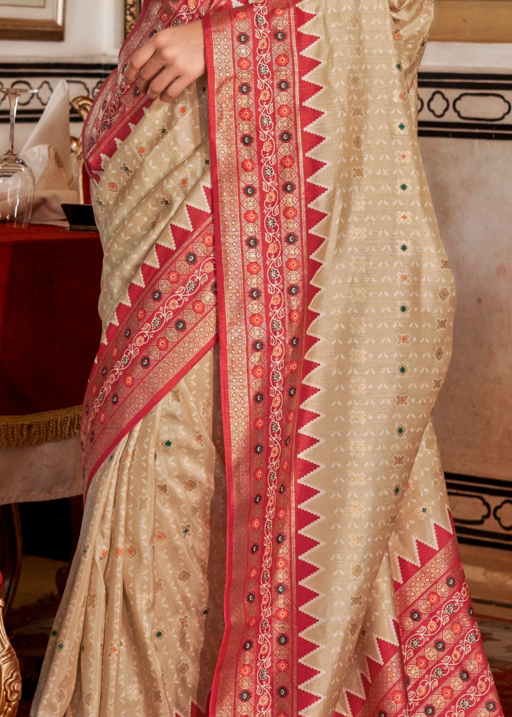 Sand Brown Silk Saree With Traditional Classic Design - qivii