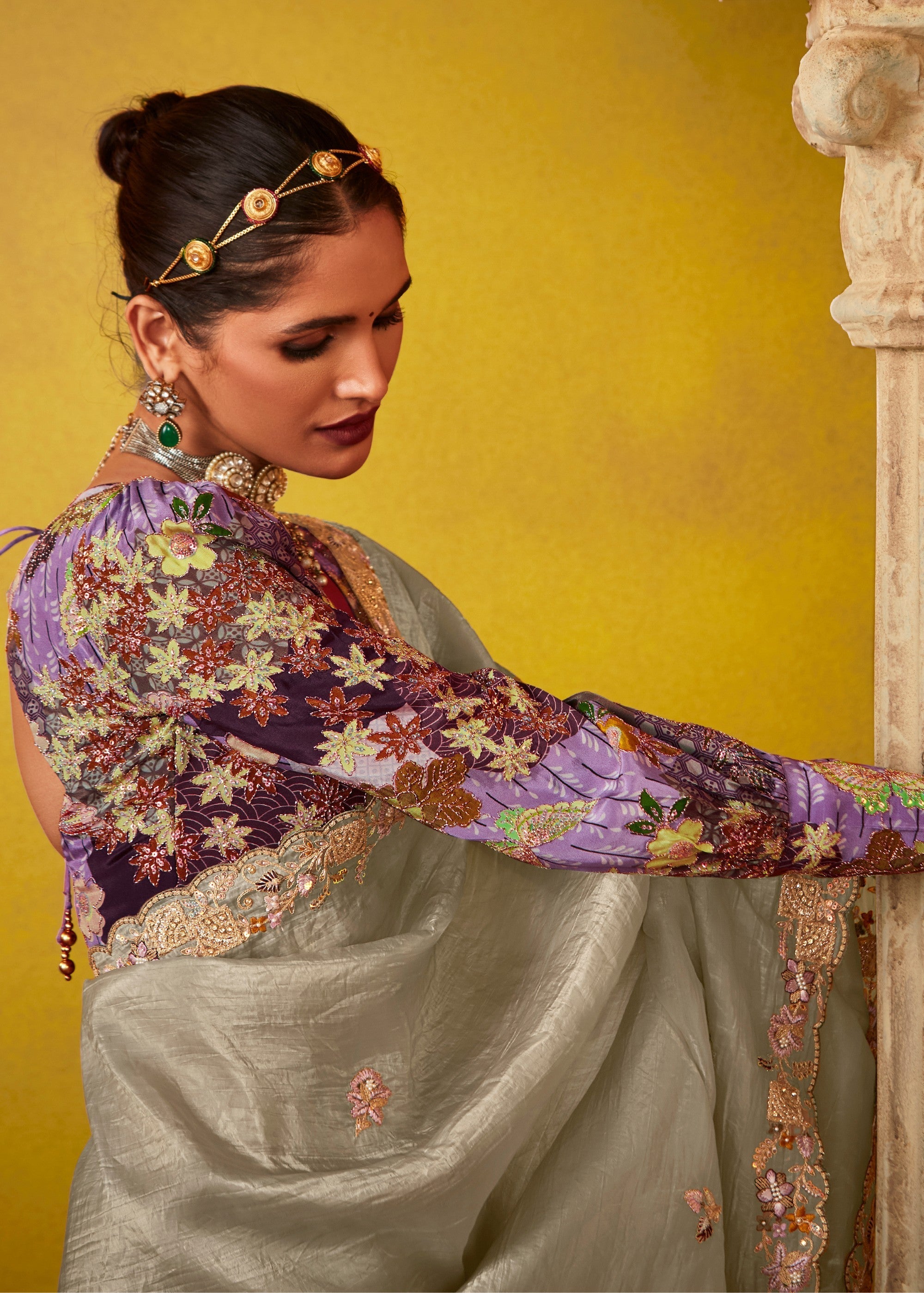 Rhino Grey Glass Tissue Silk Saree With Sequins And Thread Embroidered Work - qivii