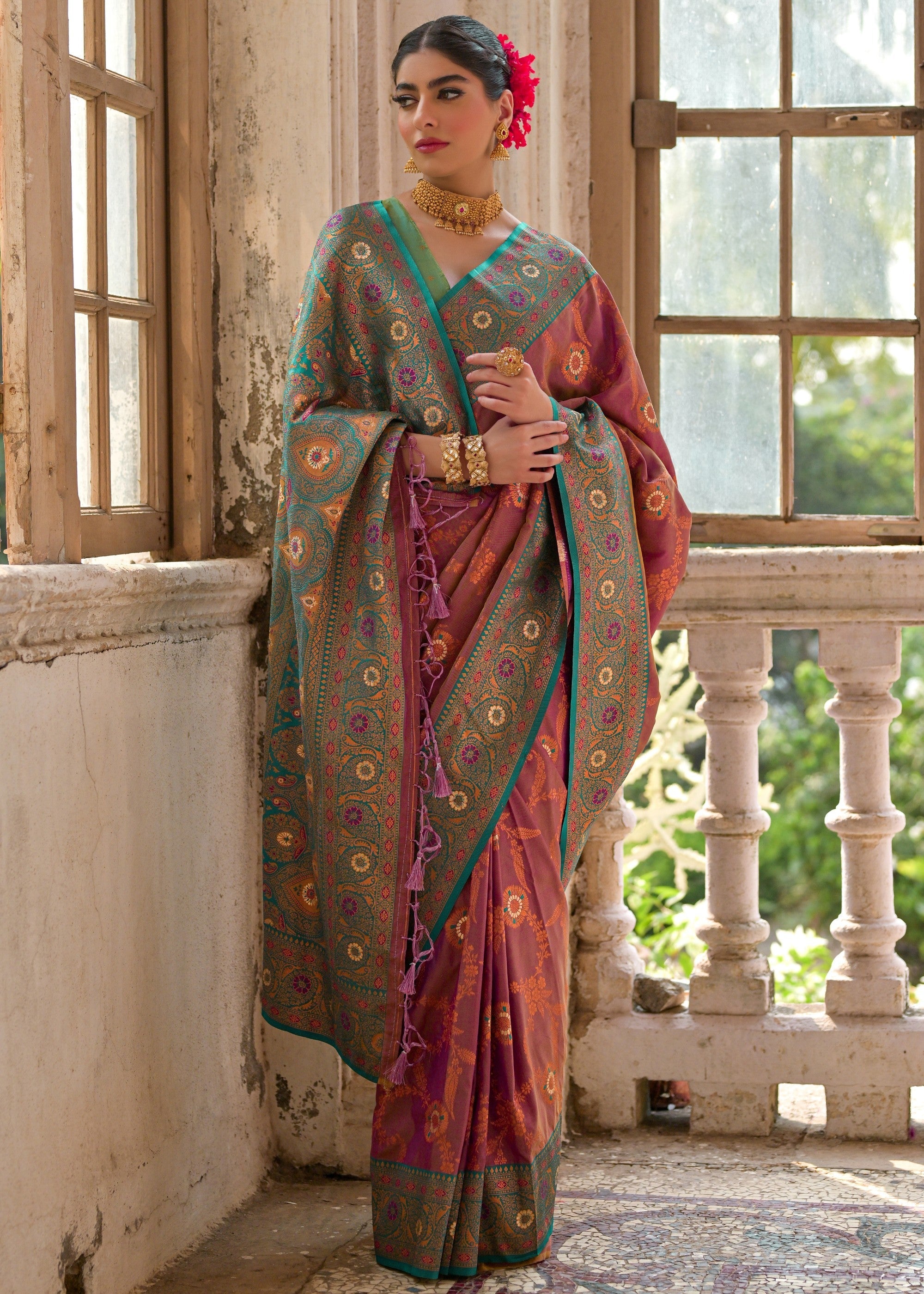 Wine Red All Over Flower Printed Zari Woven Banarasi Silk Saree With Contrast Pallu - qivii