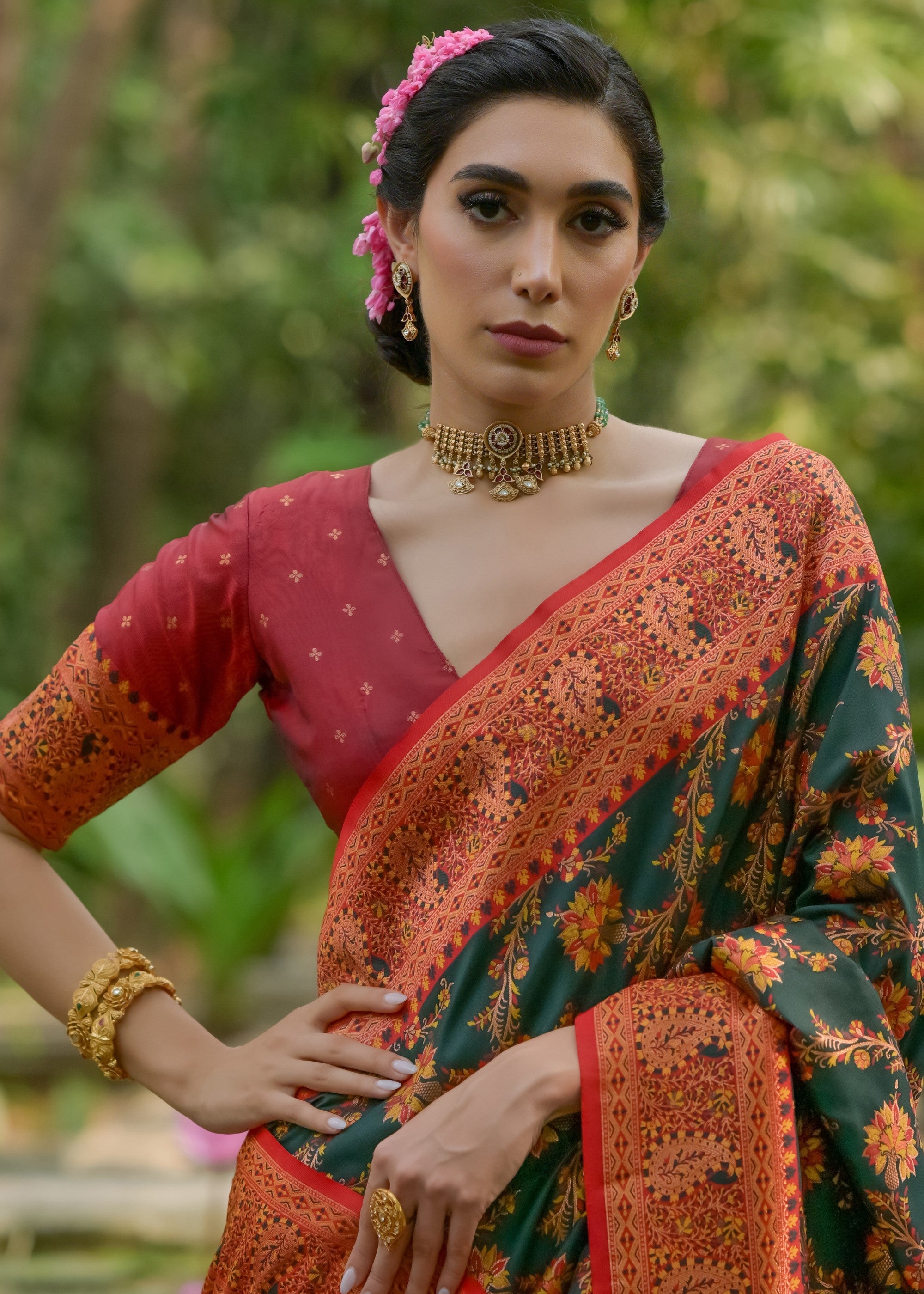 Dark Green Thread Woven Pashmina Silk Saree With Heavy Thread Woven Pallu - qivii