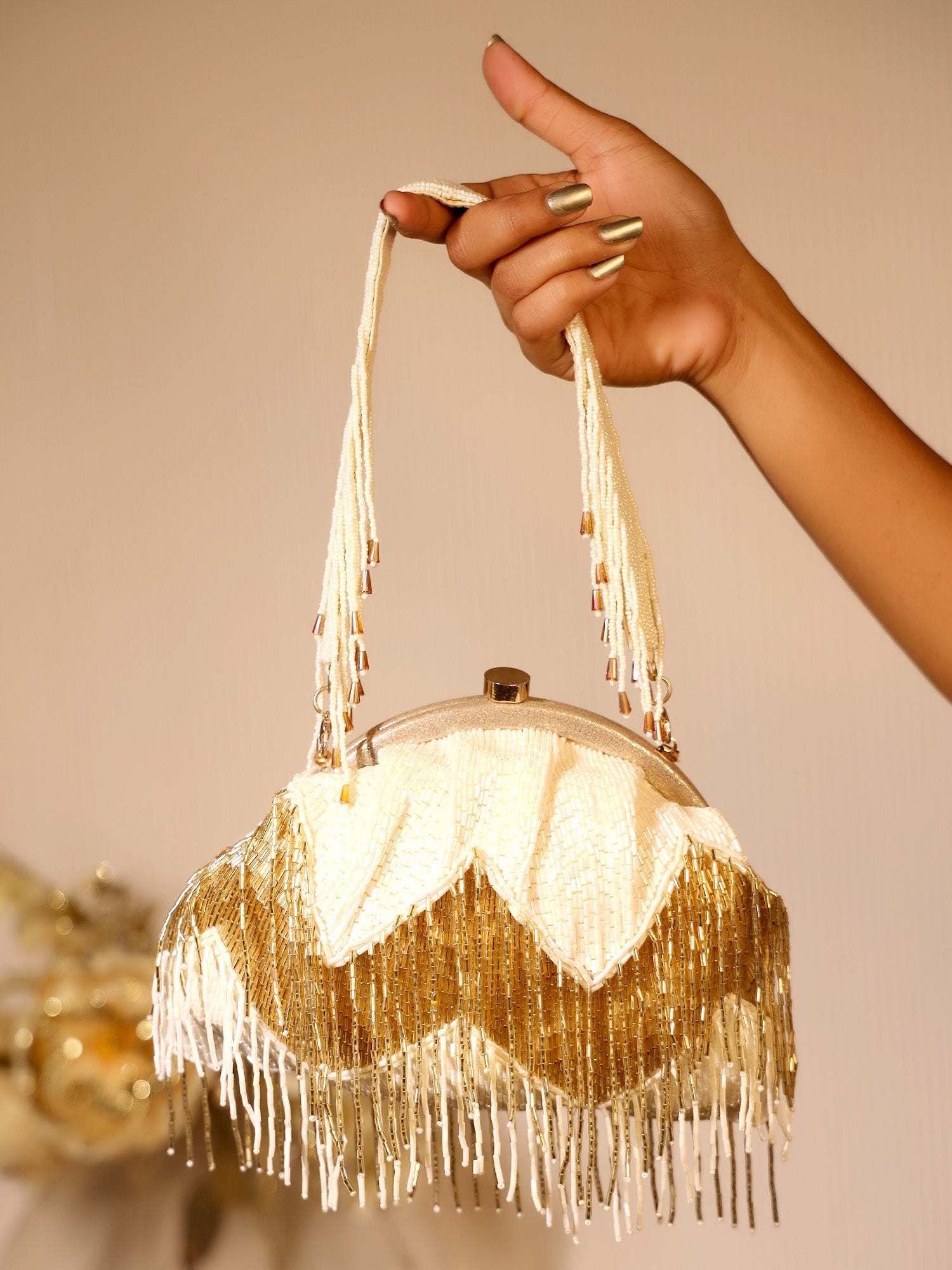 Shezana Cream Potli Bag - qivii