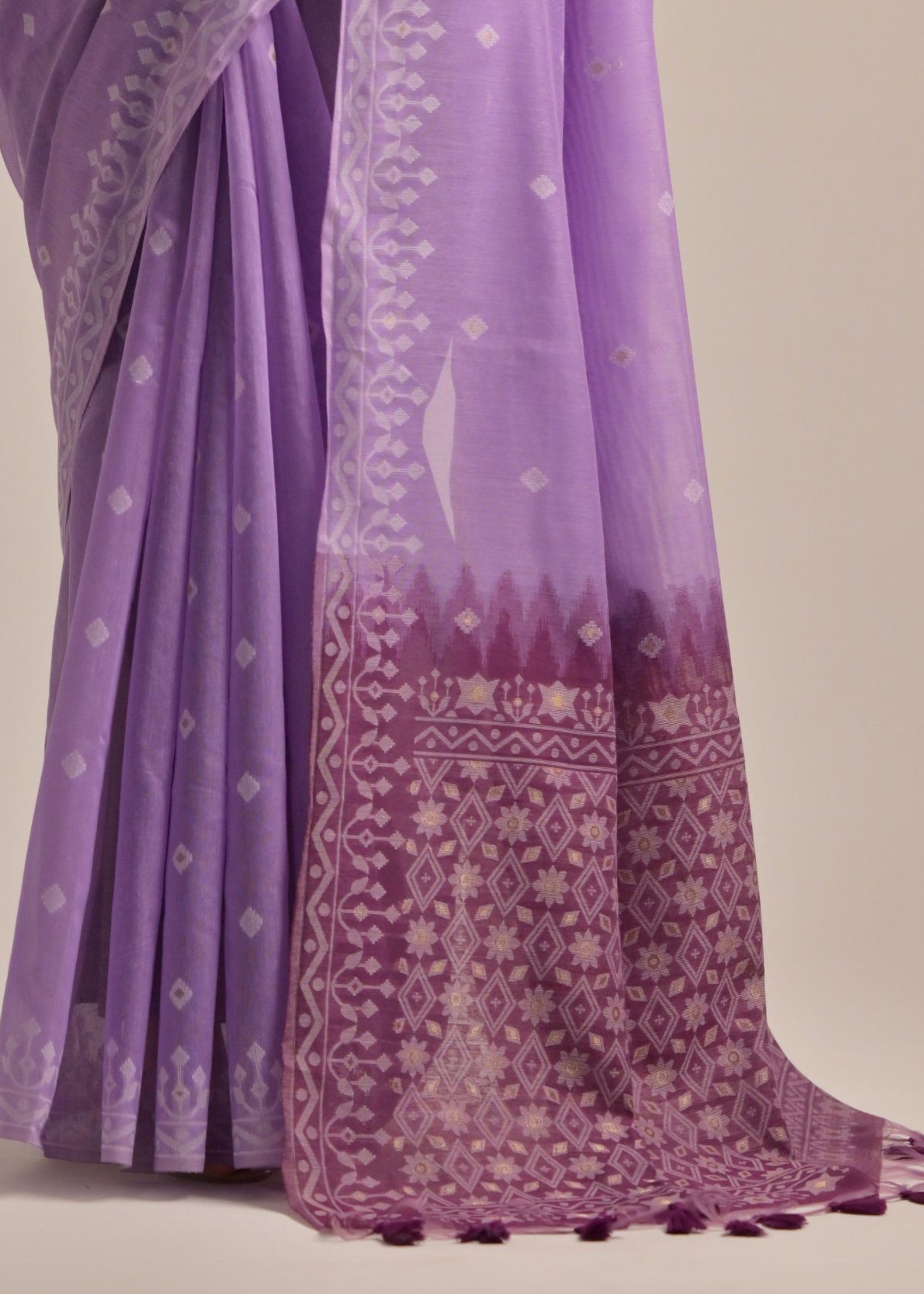 Lavender Thread Butti Lakhnawi Weaves Muga Cotton Saree With Contrast Pallu - qivii