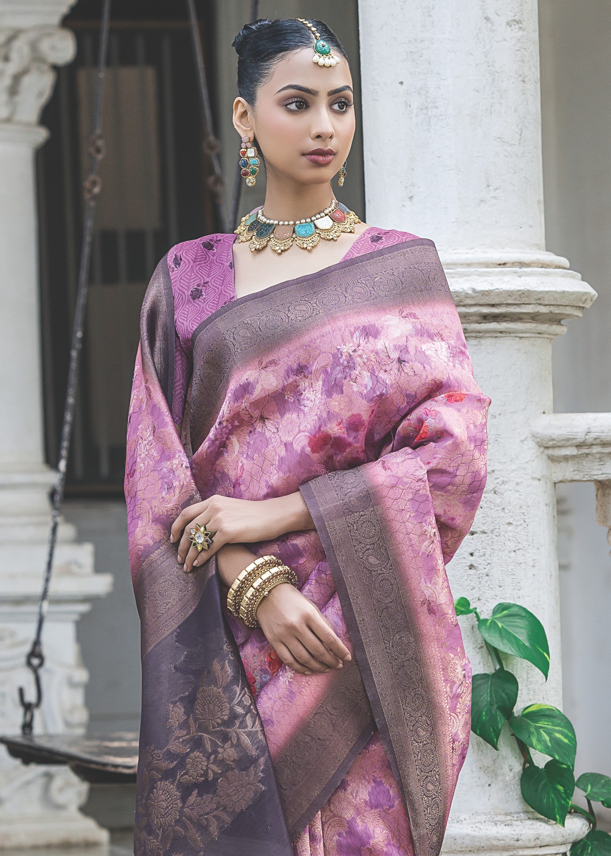 Barbie Pink Woven Silk Saree with Contrast Pallu - qivii