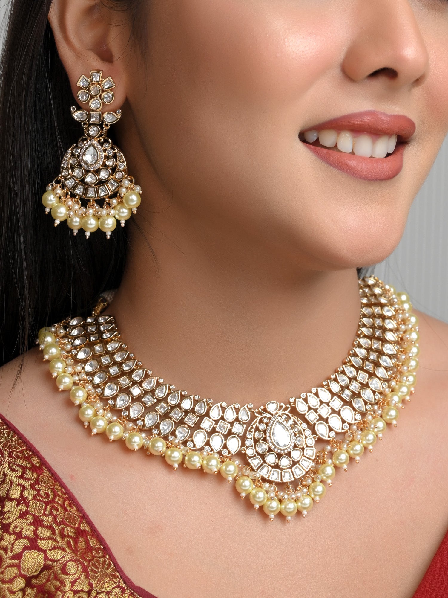 Adalyn White Kundan Necklace Set - qivii