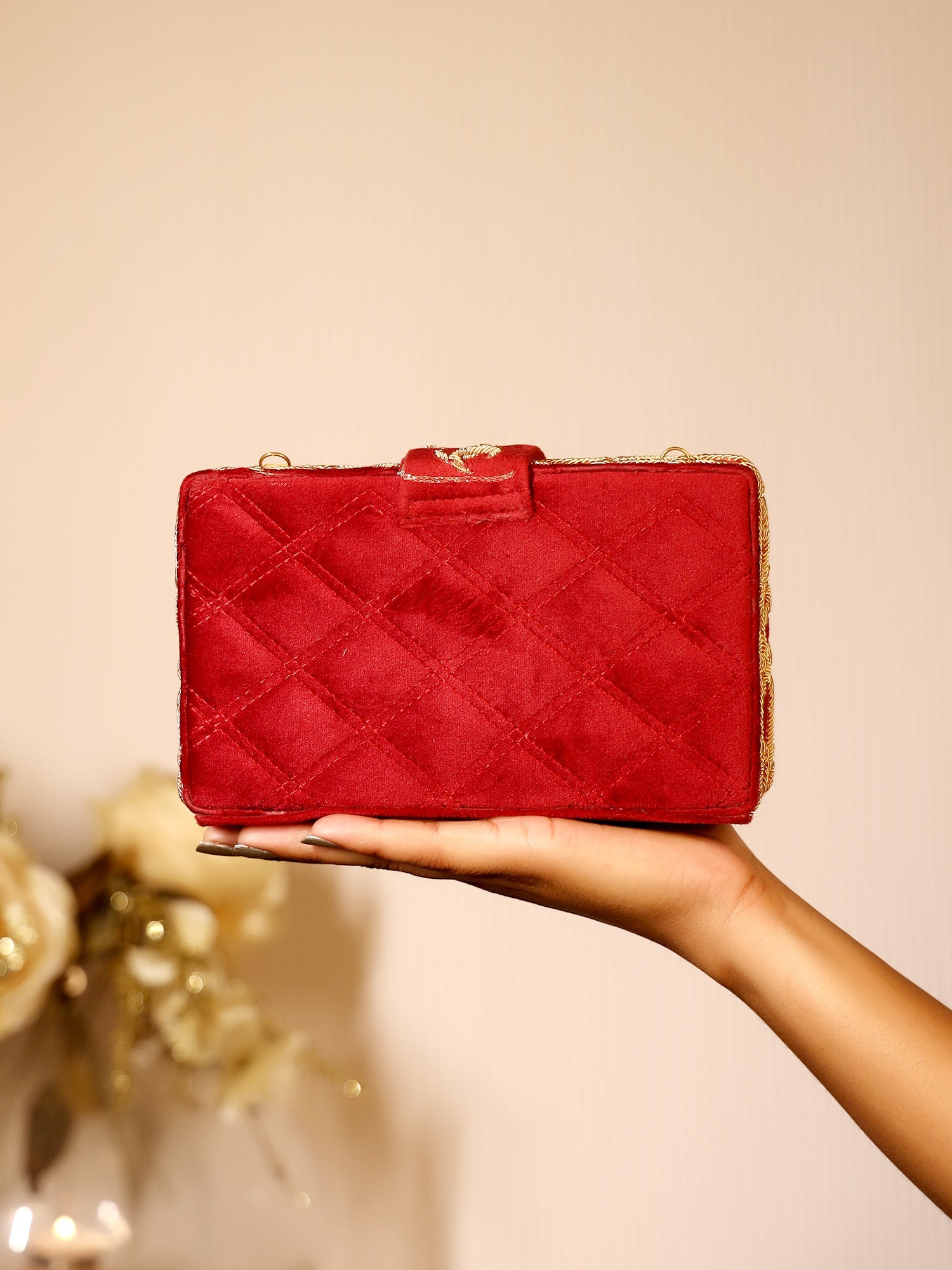 Vinesha Maroon Evening Clutch - qivii