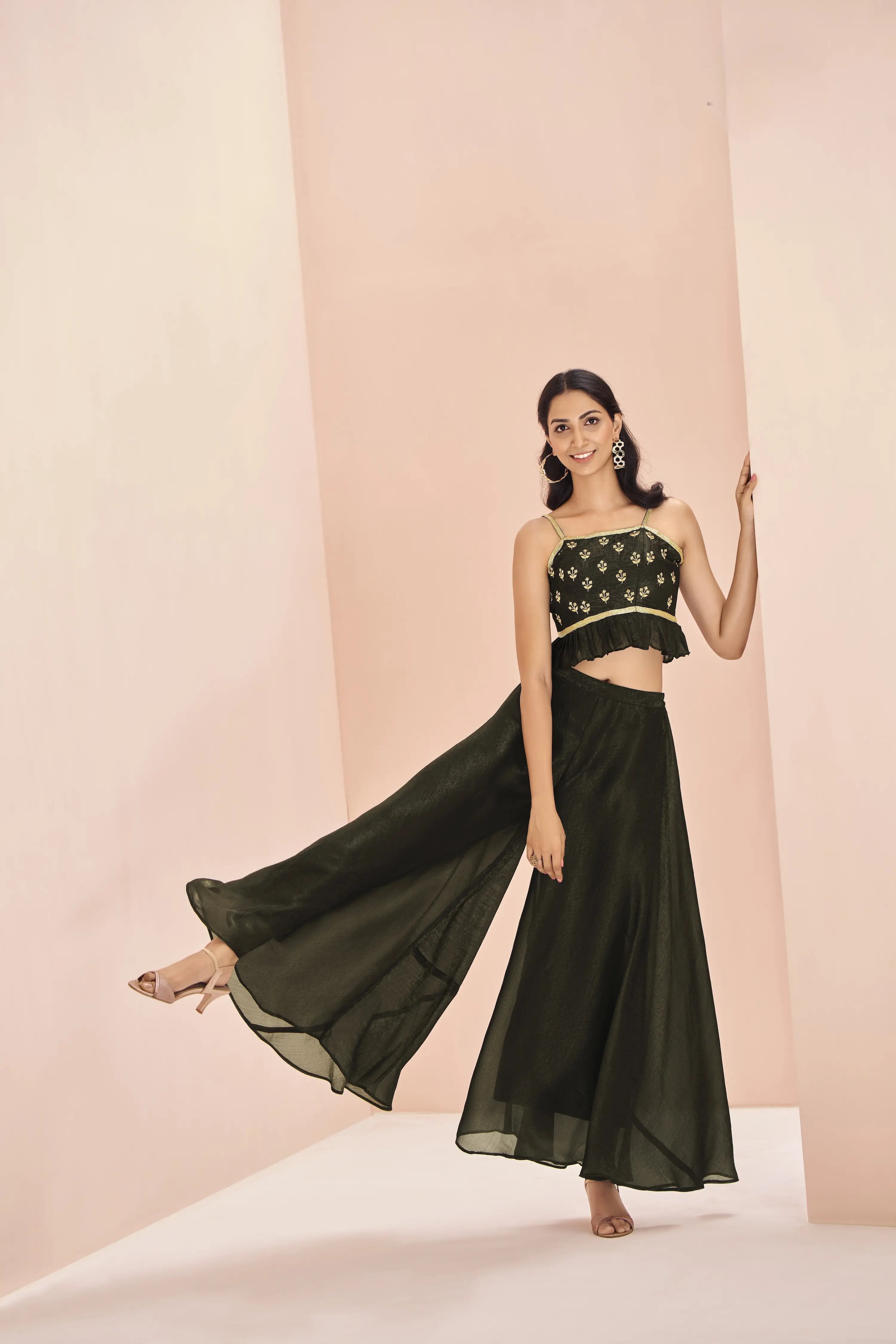 Black Art Silk Crop-Top With Handwork - qivii