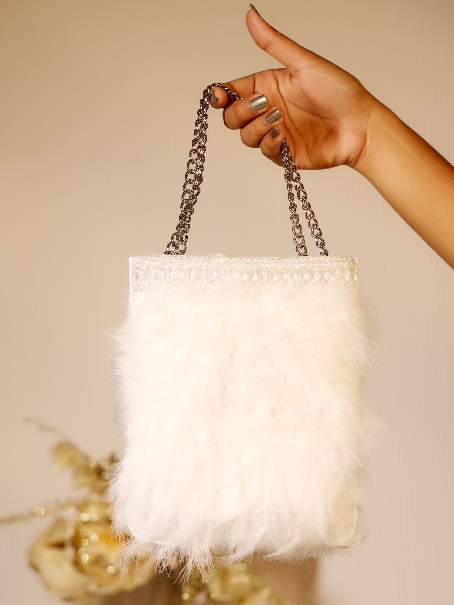 Adeline White Sling Bag - qivii