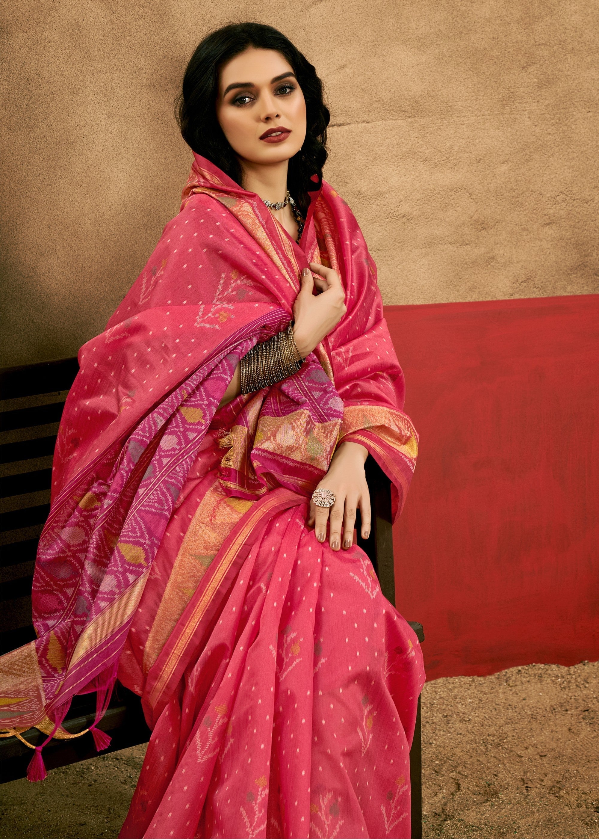 Pink Patola Handloom Weaving Silk Saree - qivii